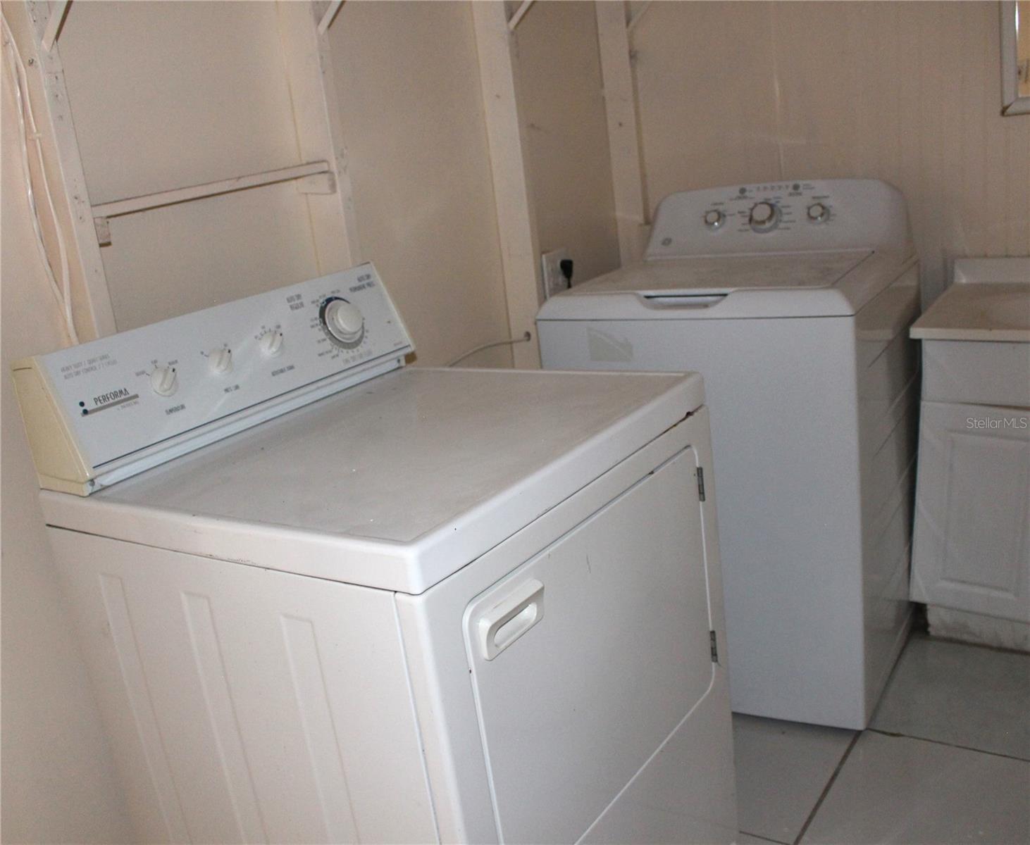 Image 23 of 26 For 11100 Einbender Road