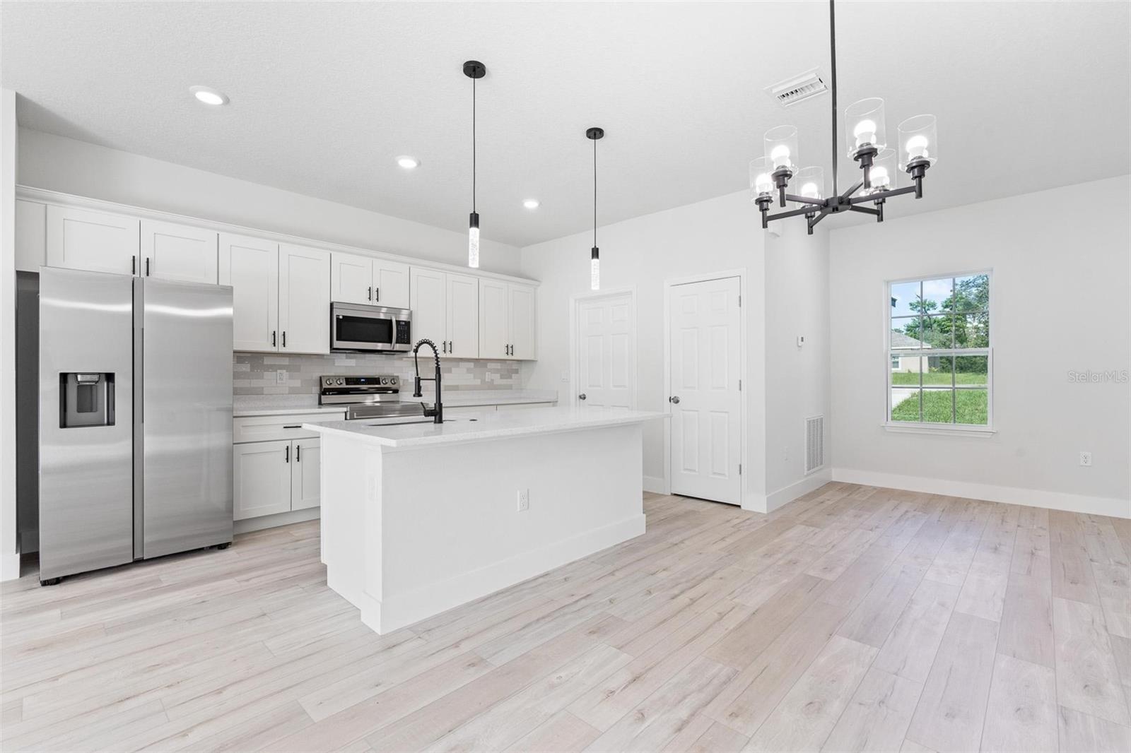 Image 12 of 37 For 6407 148th Street
