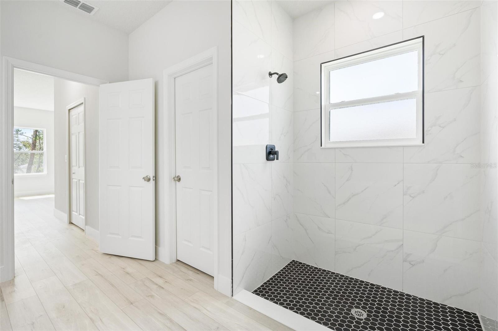 Image 20 of 37 For 6407 148th Street