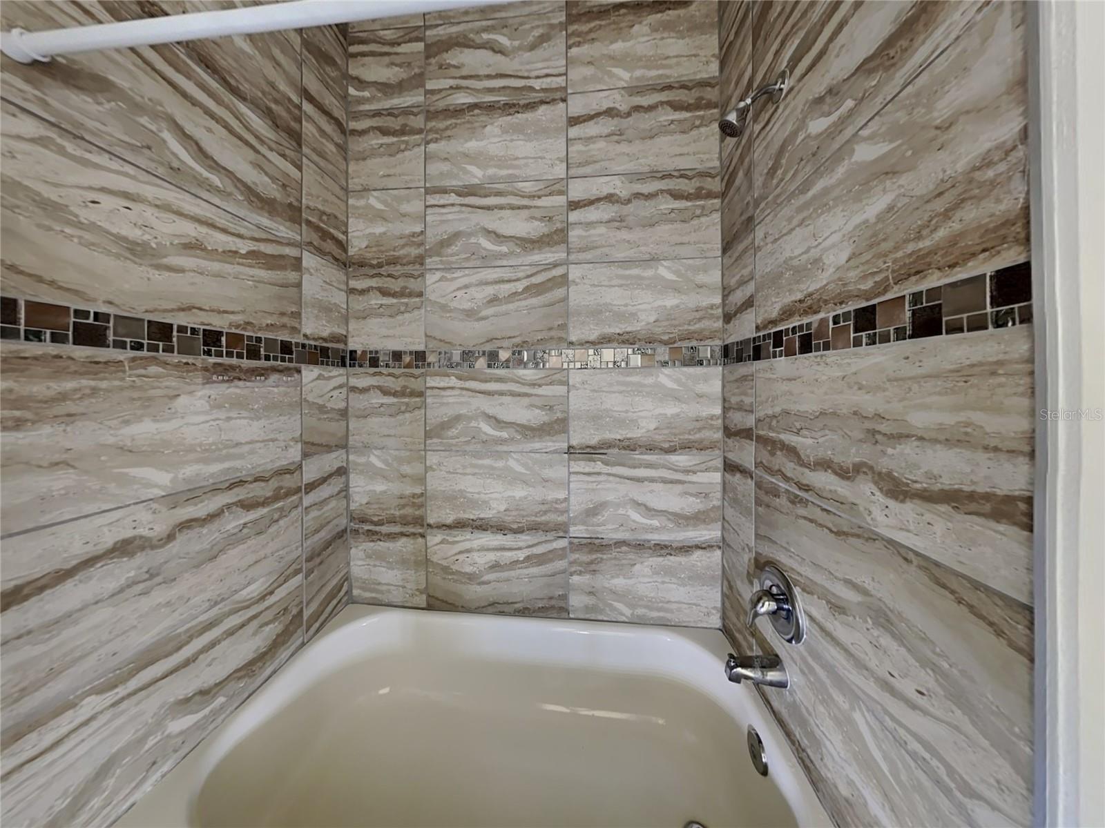 Image 13 of 15 For 356 Elderberry Court