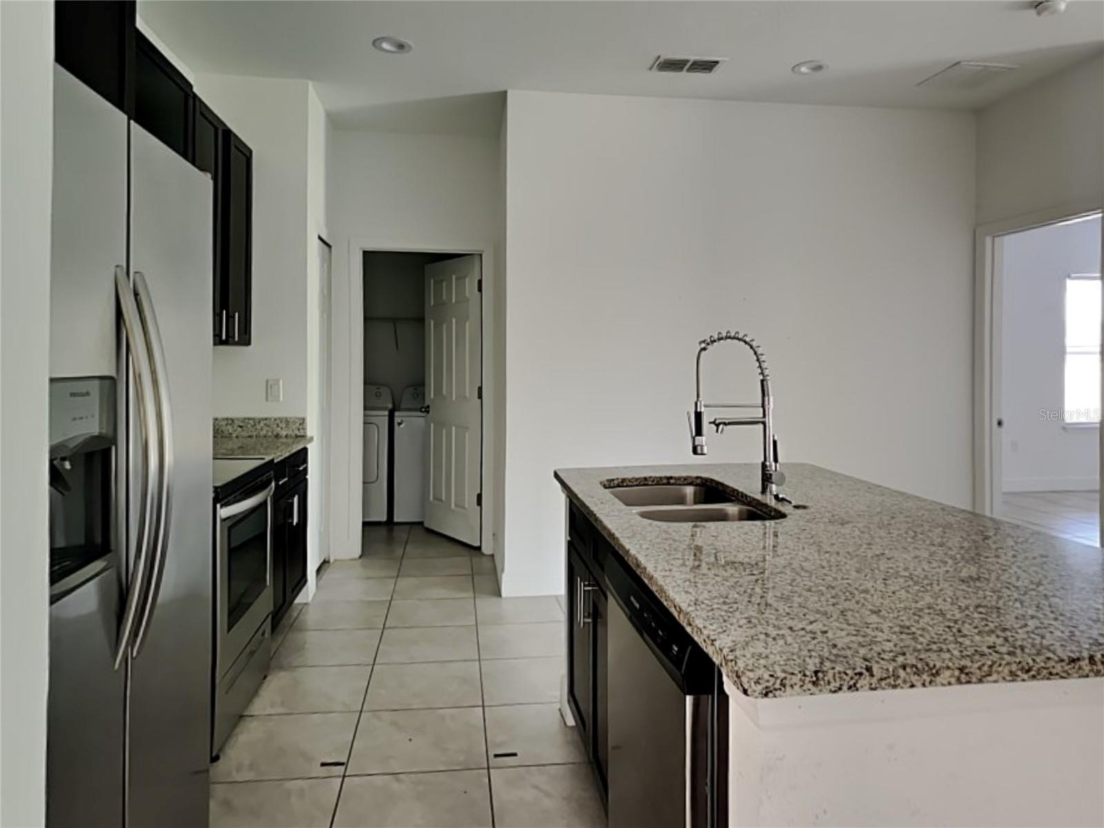 Image 4 of 15 For 356 Elderberry Court