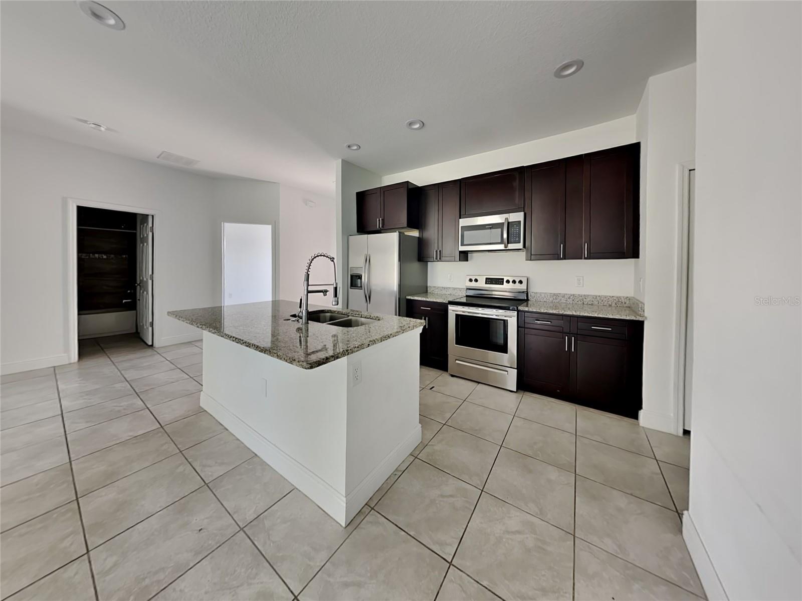 Image 5 of 15 For 356 Elderberry Court