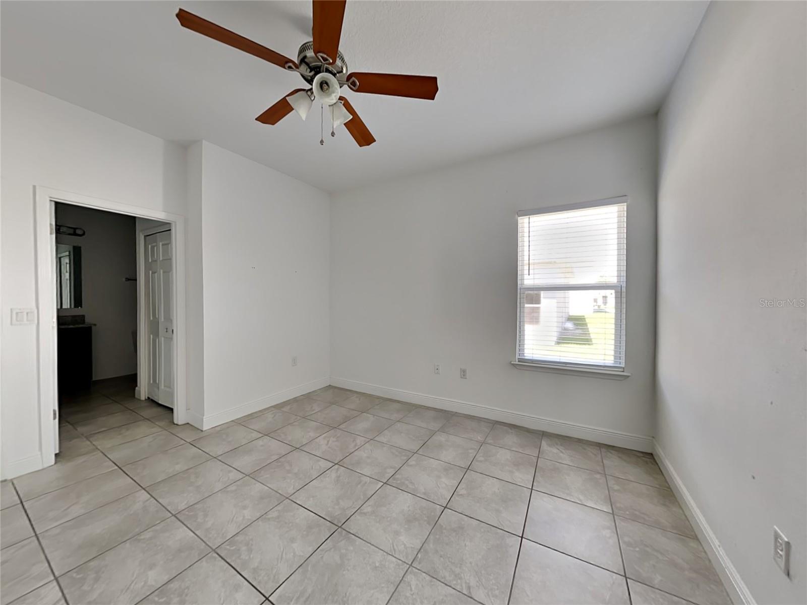 Image 7 of 15 For 356 Elderberry Court