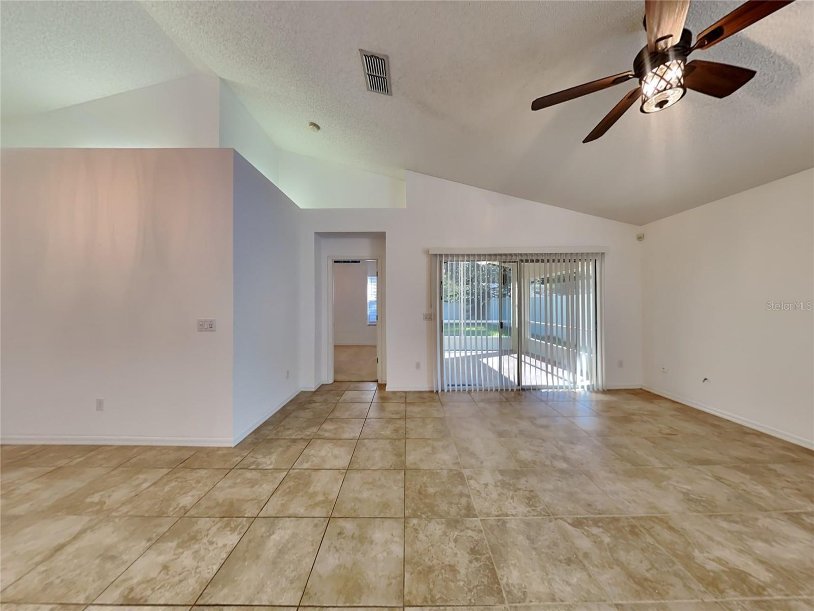 Image 6 of 18 For 832 Mattocks Court