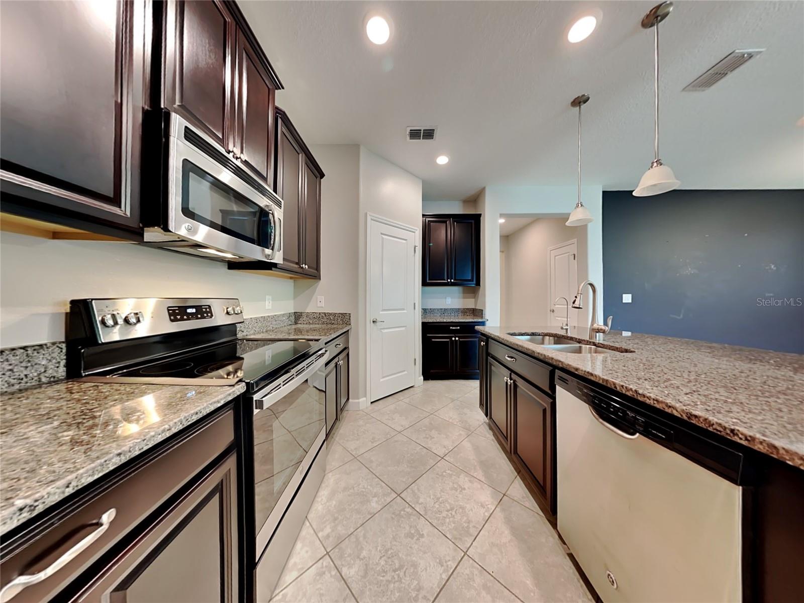 Image 4 of 15 For 12310 Ballentrae Forest Drive