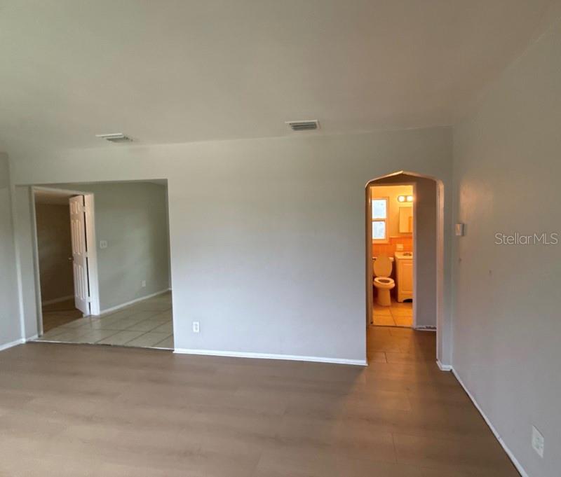 Image 4 of 12 For 900 40th Street S