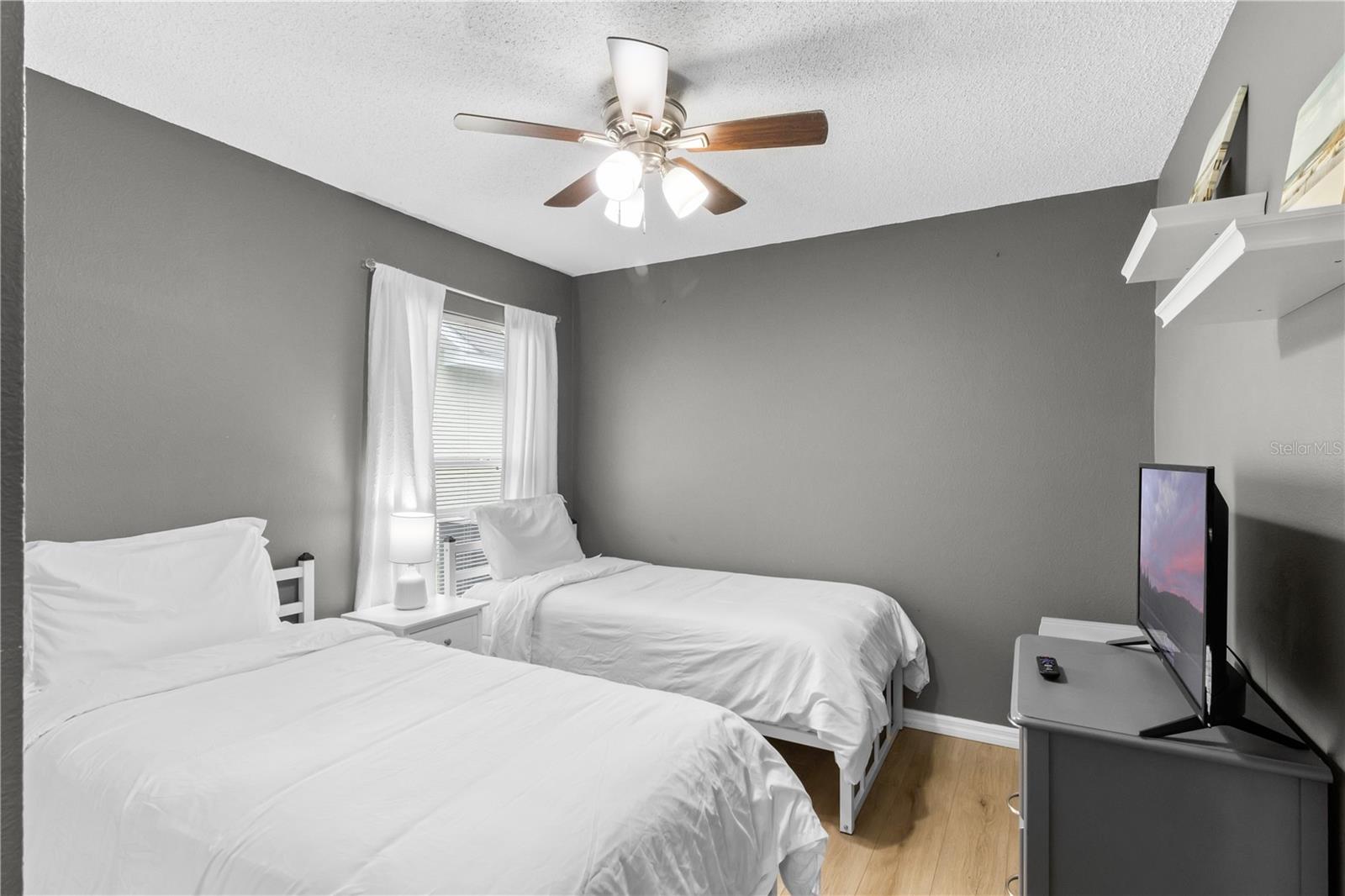 Image 21 of 31 For 1035 Soaring Eagle Lane