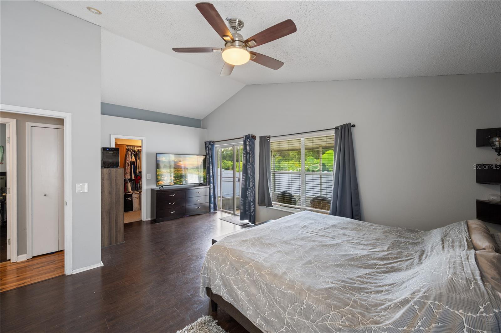 Image 13 of 22 For 460 Southern Charm Drive