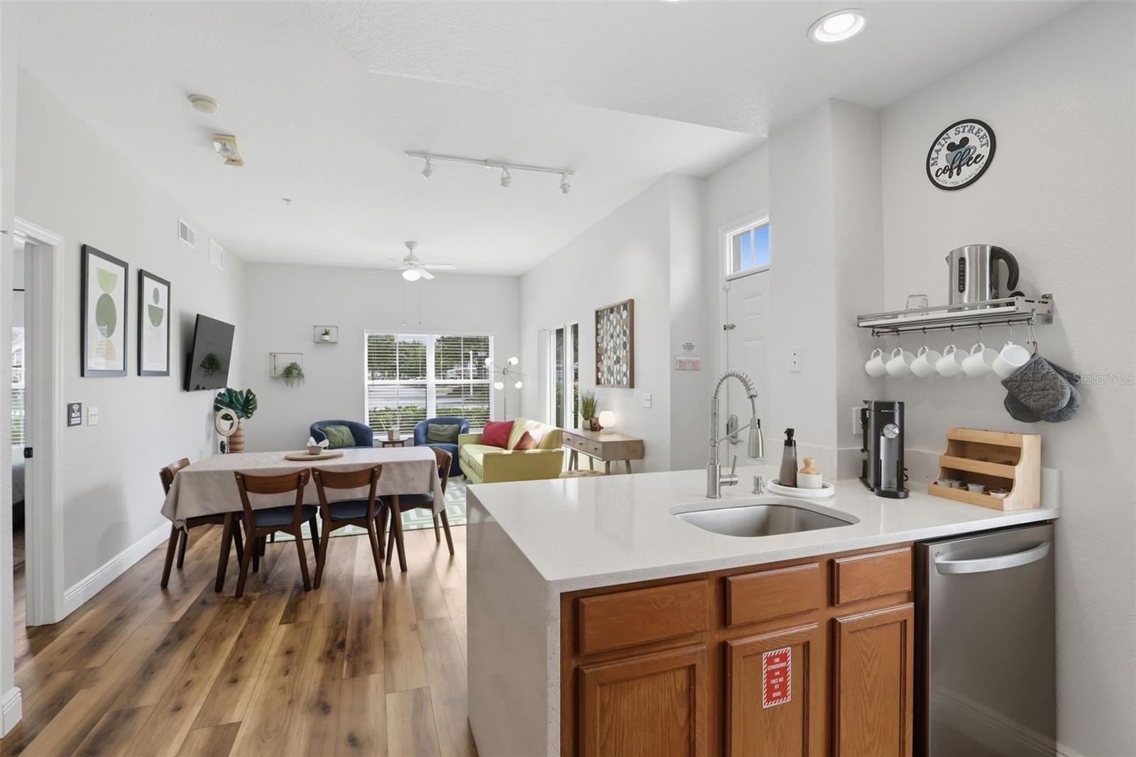 Image 13 of 37 For 2606 Lodi Circle 102