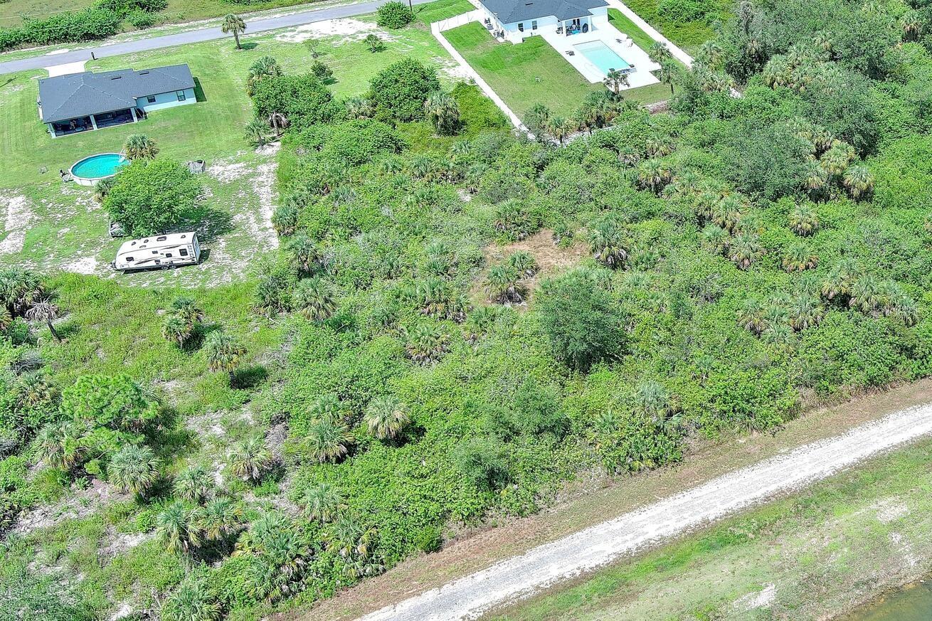 Image 7 of 14 For 1507 Hines Avenue