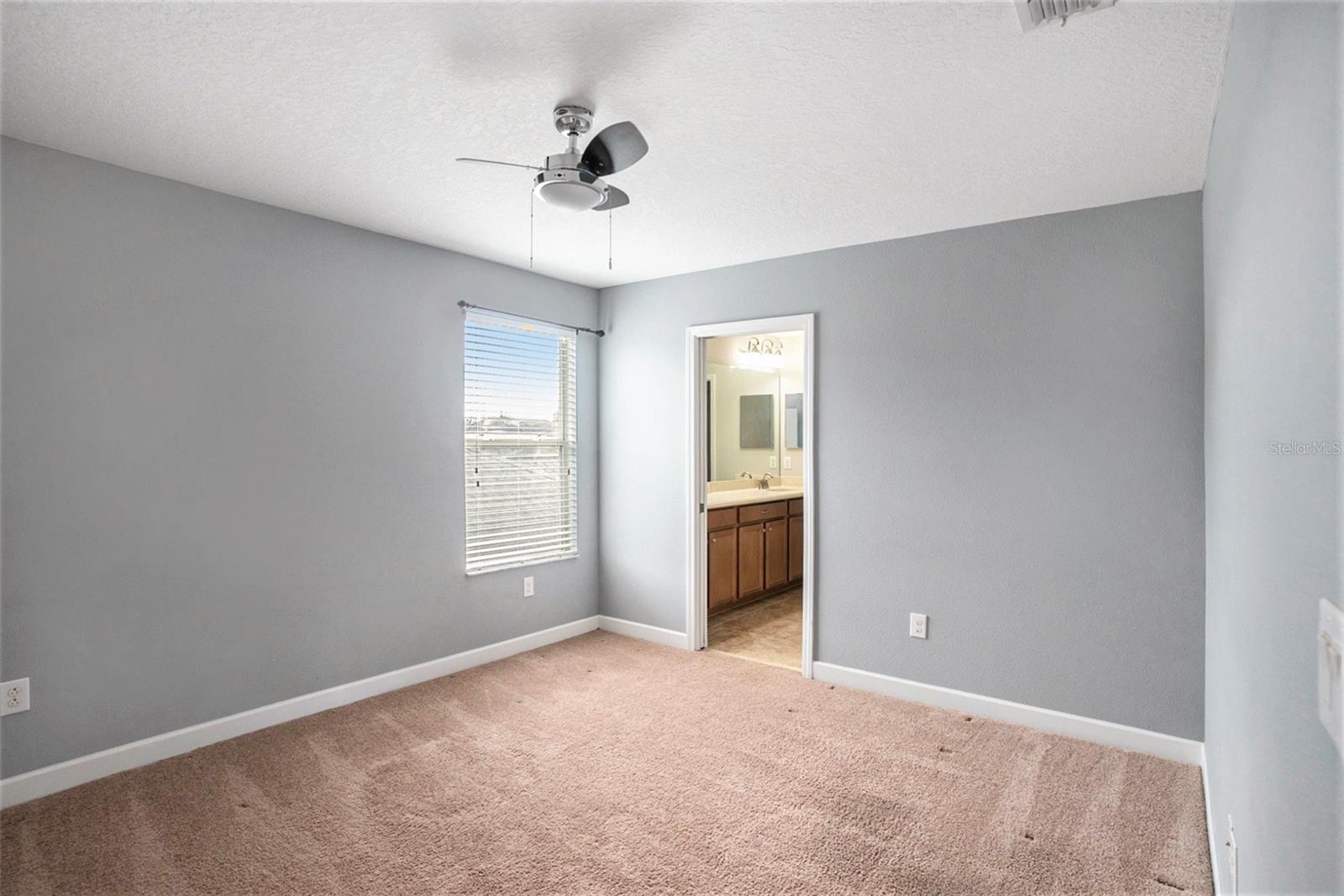 Image 15 of 25 For 2748 Lantern Hill Avenue