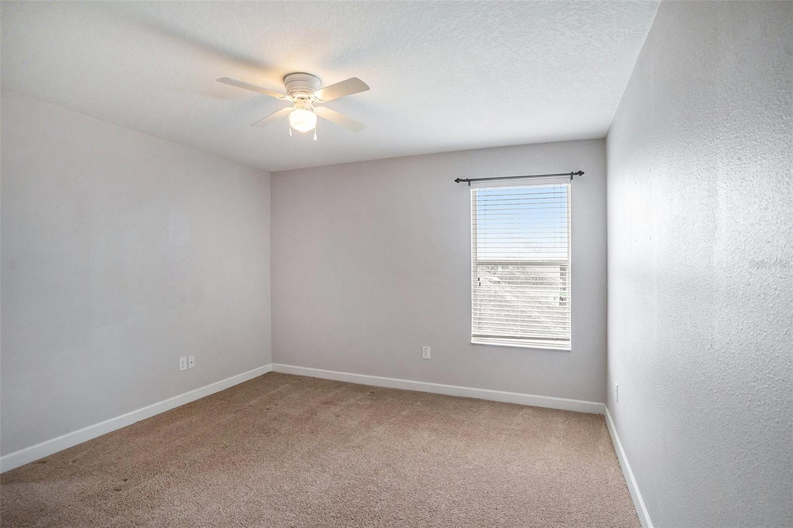 Image 18 of 25 For 2748 Lantern Hill Avenue