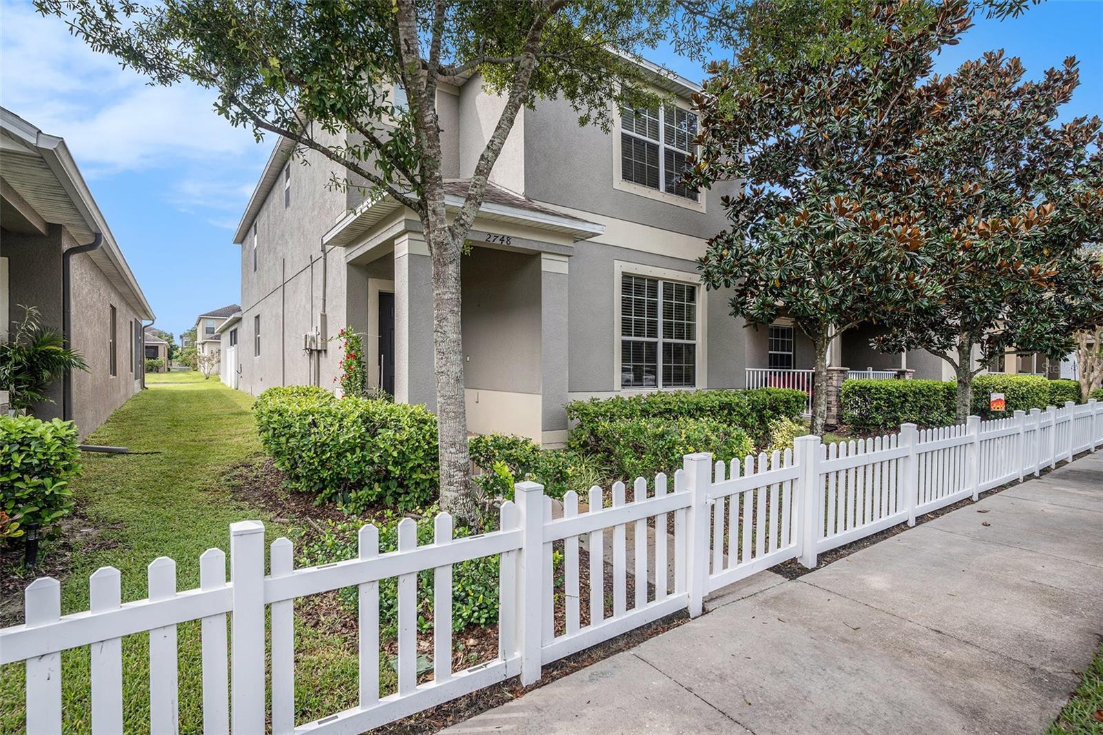 Image 2 of 25 For 2748 Lantern Hill Avenue