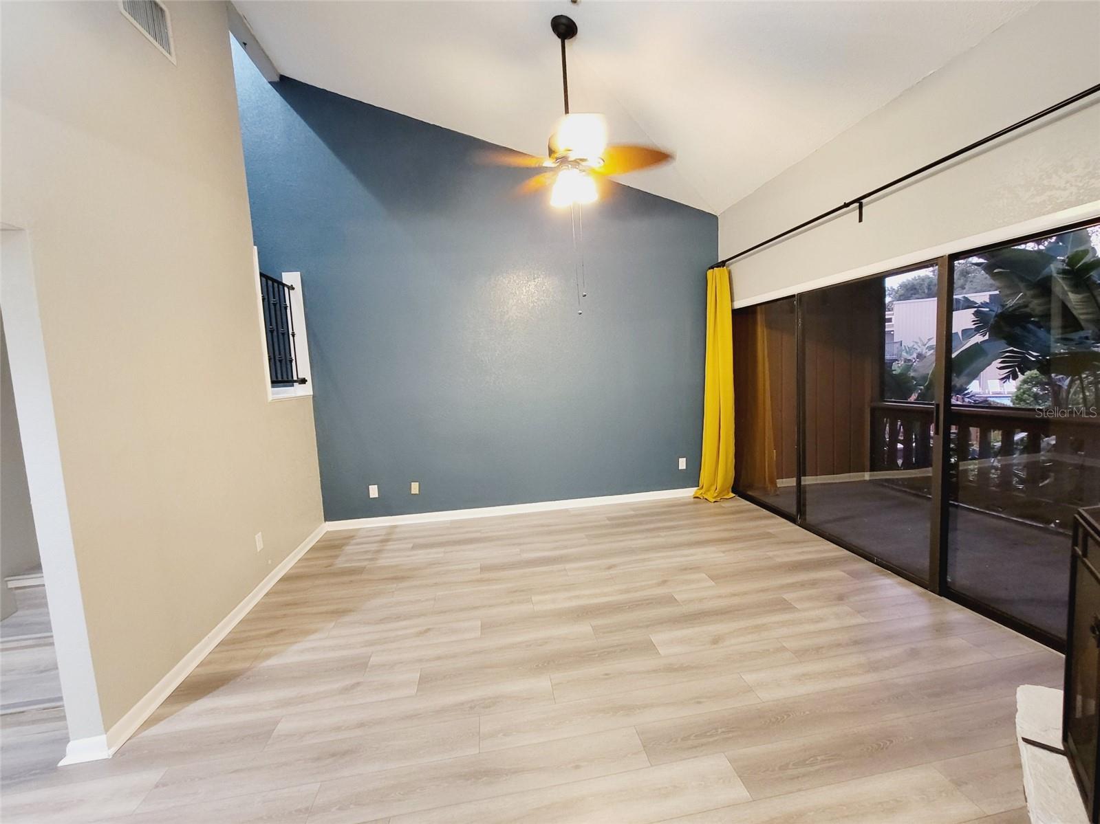 Image 3 of 14 For 1038 Michigan Street 1