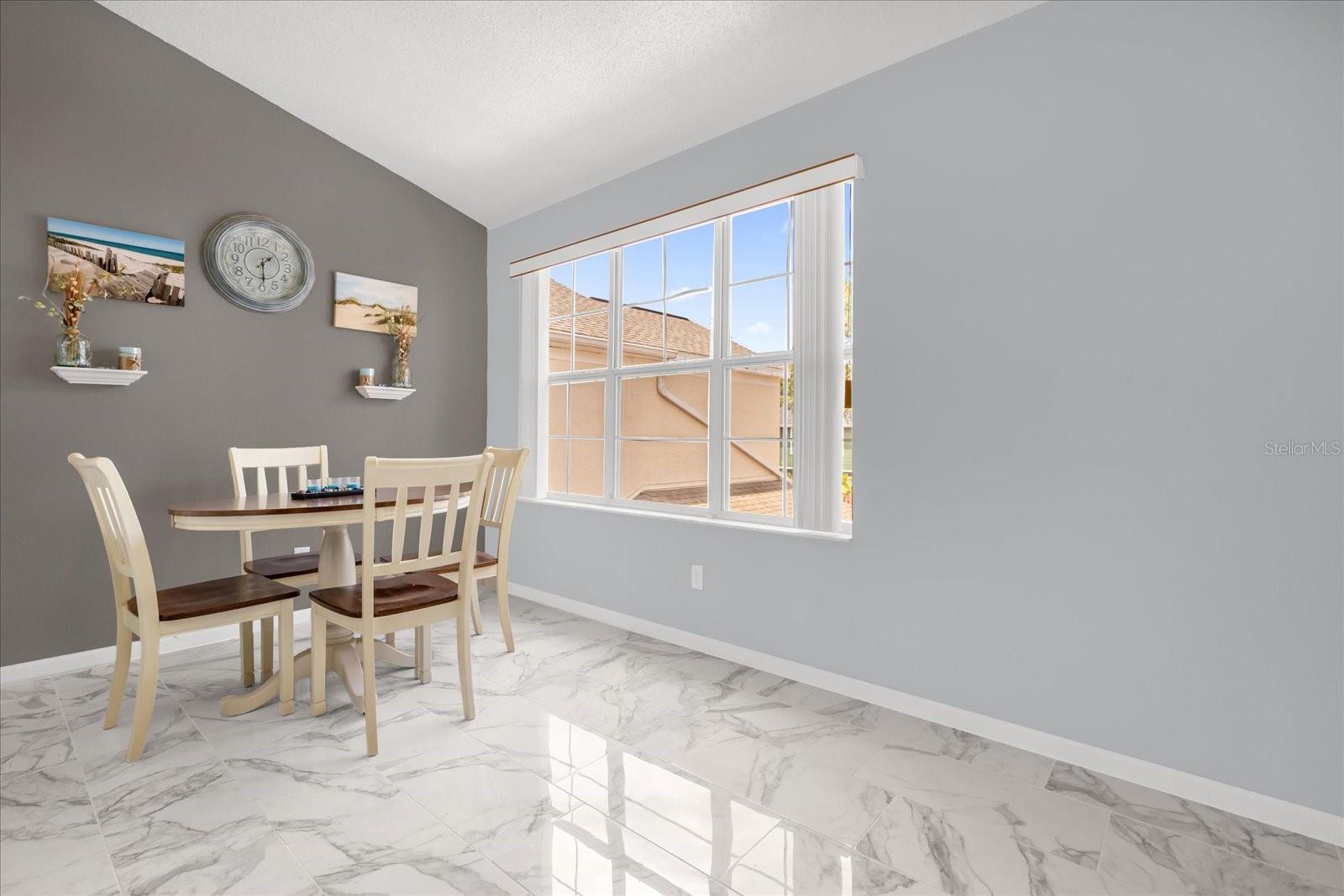 Image 9 of 25 For 6043 Lake Pointe Drive 308