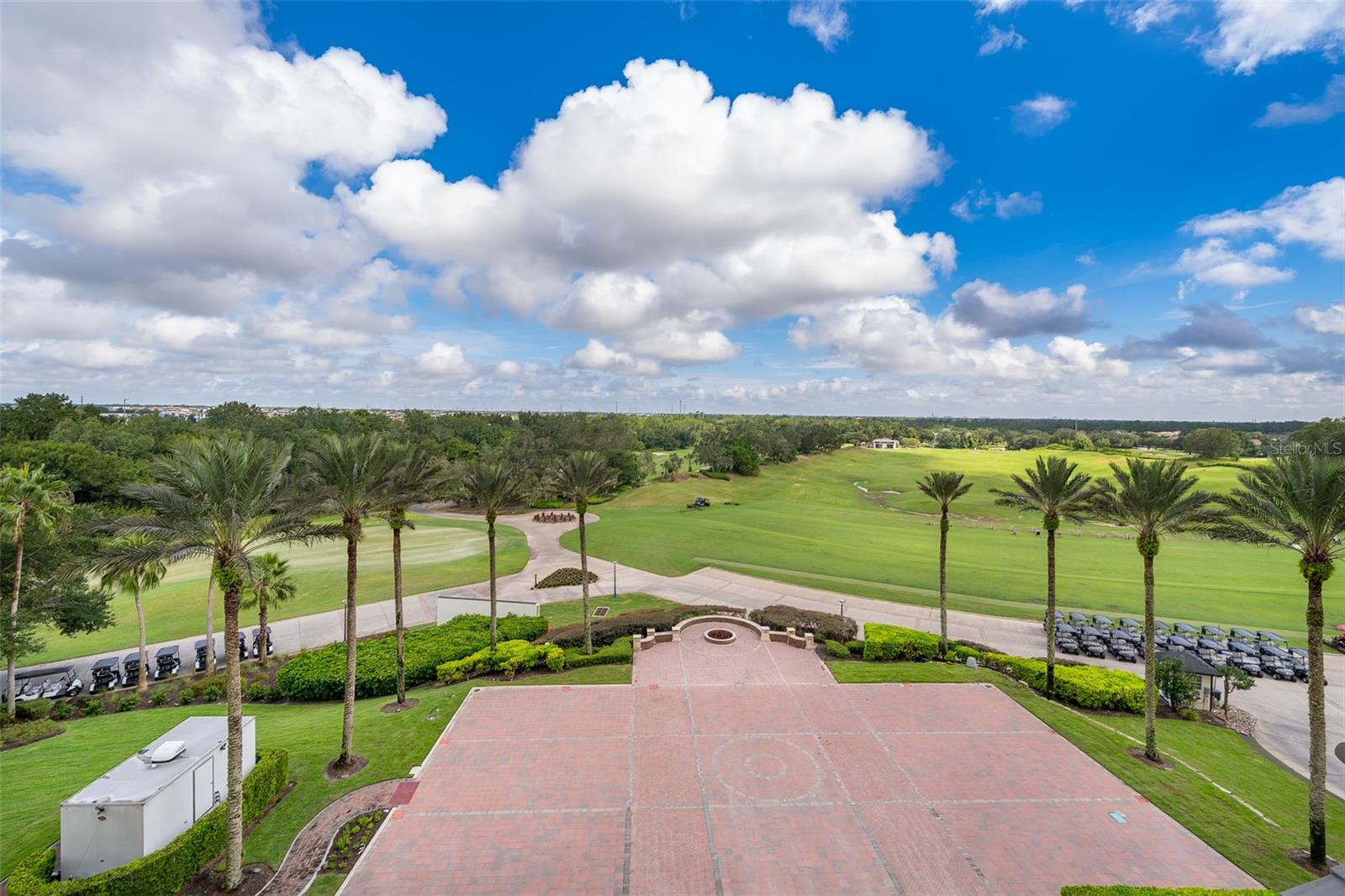 Image 16 of 40 For 7593 Gathering Drive 307