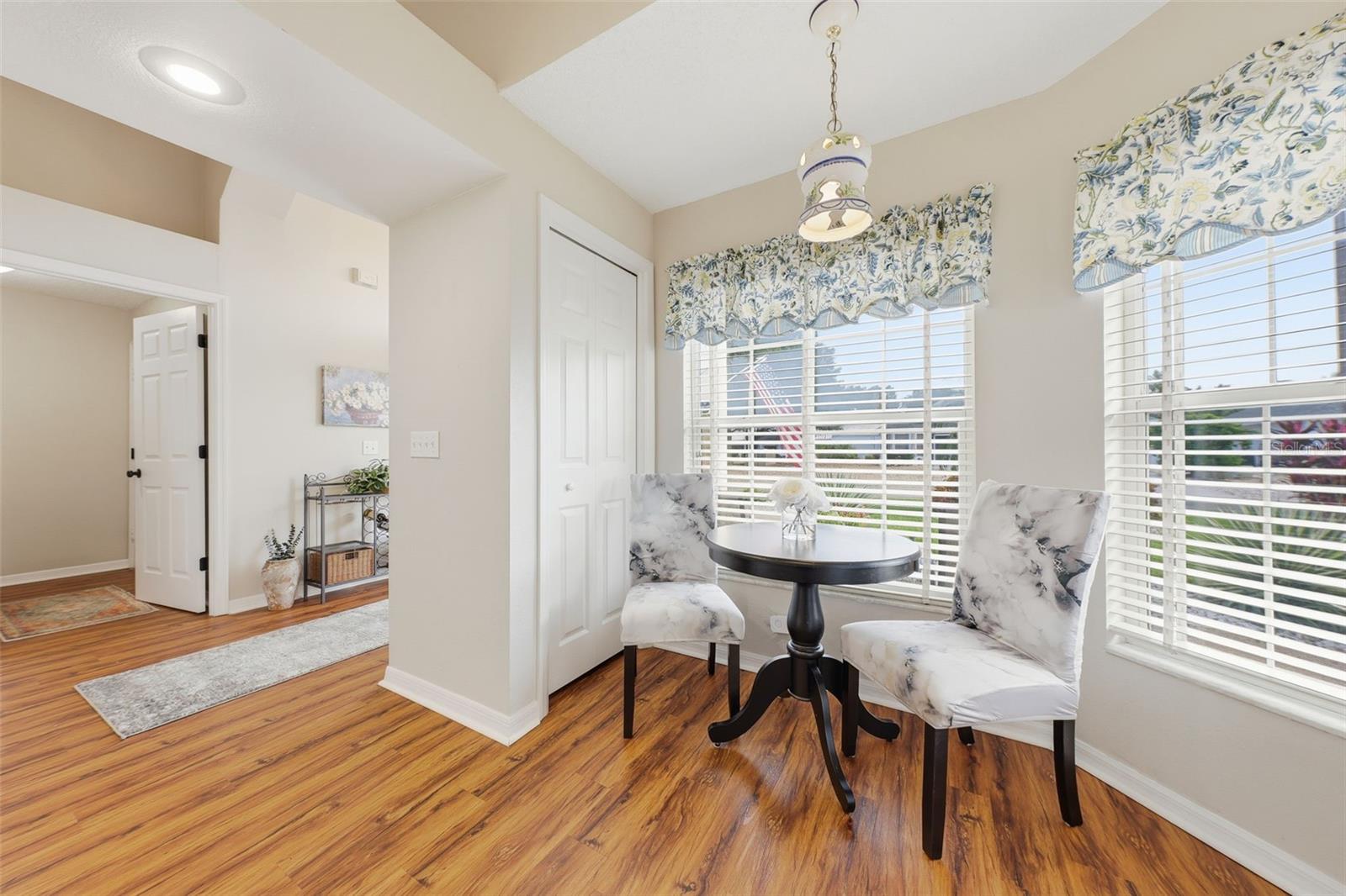 Image 10 of 26 For 1735 Challenger Avenue