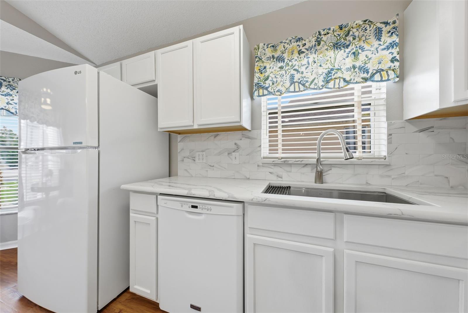 Image 14 of 26 For 1735 Challenger Avenue
