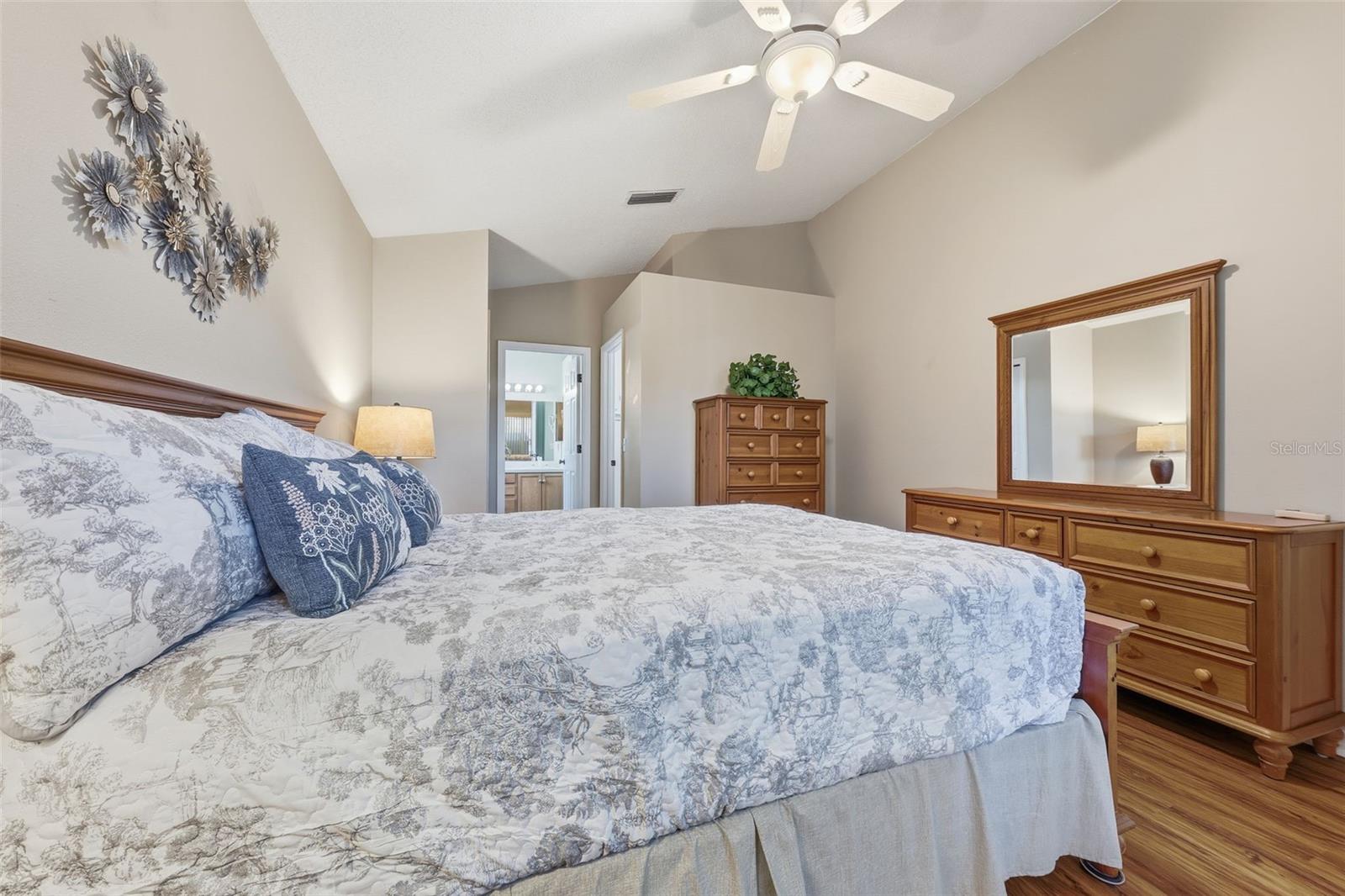 Image 17 of 26 For 1735 Challenger Avenue