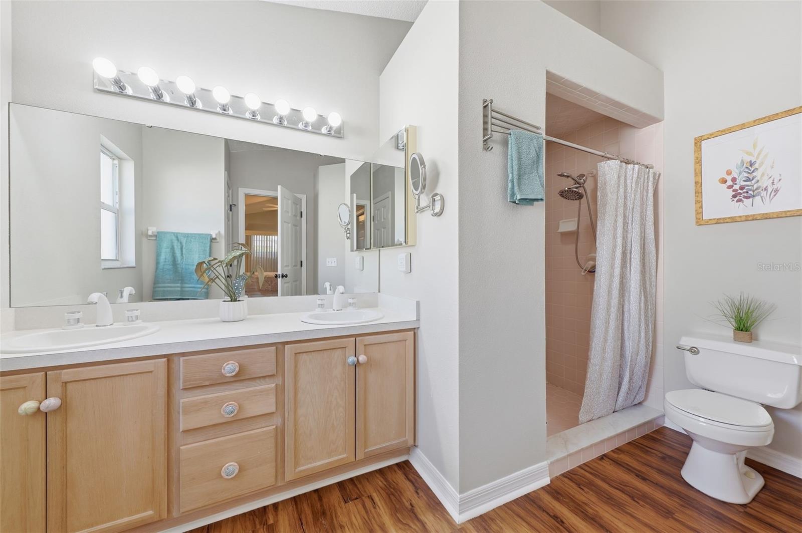 Image 19 of 26 For 1735 Challenger Avenue