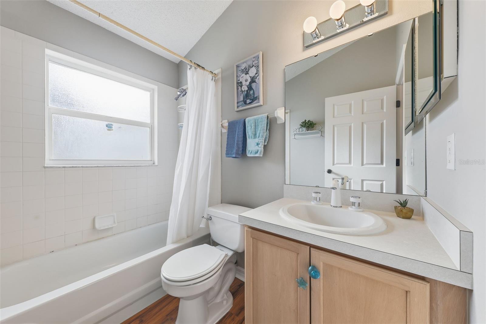 Image 28 of 29 For 1735 Challenger Avenue