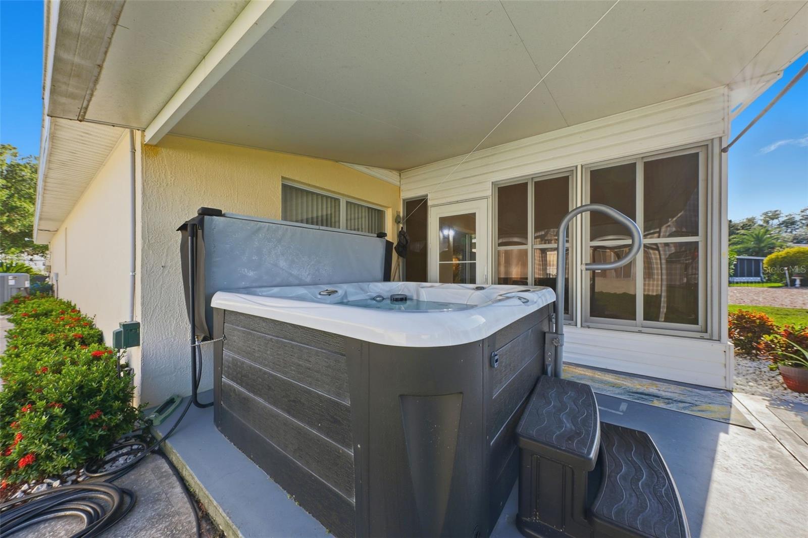 Image 3 of 26 For 1735 Challenger Avenue