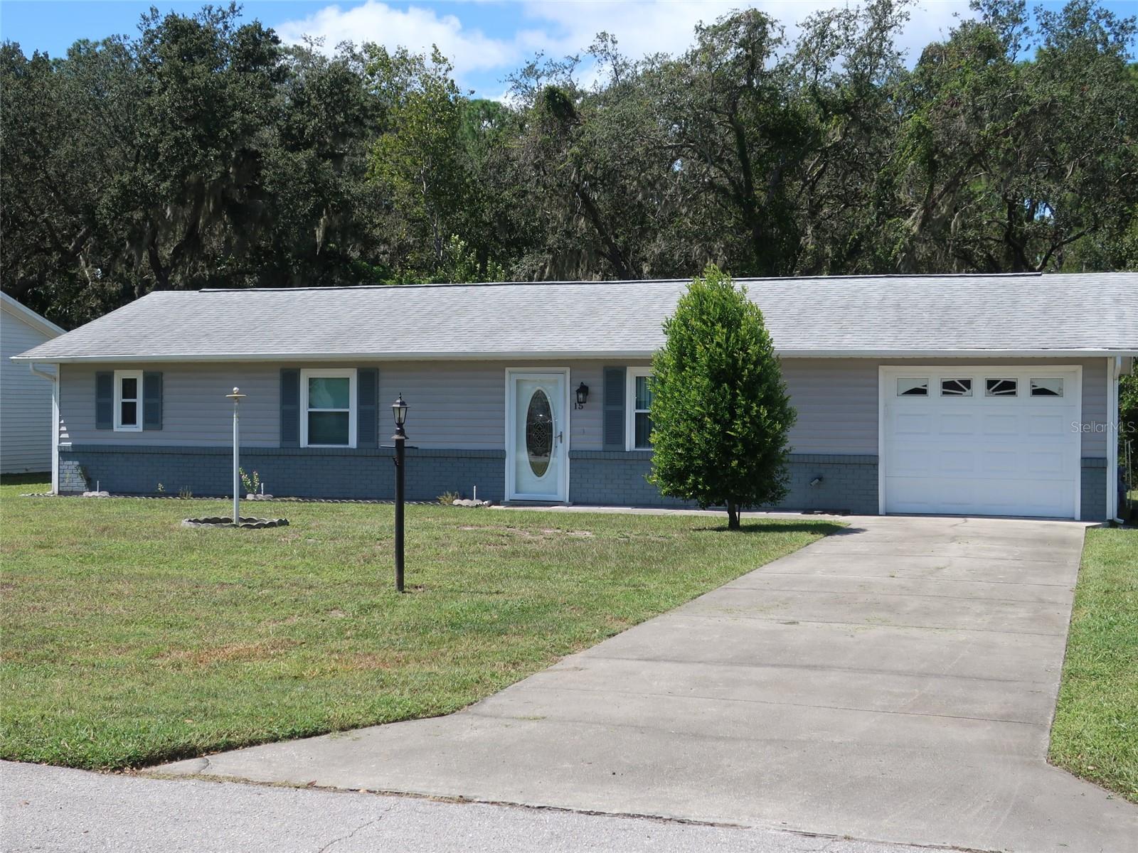 Details for 15 Aberdeen Circle, LEESBURG, FL 34788