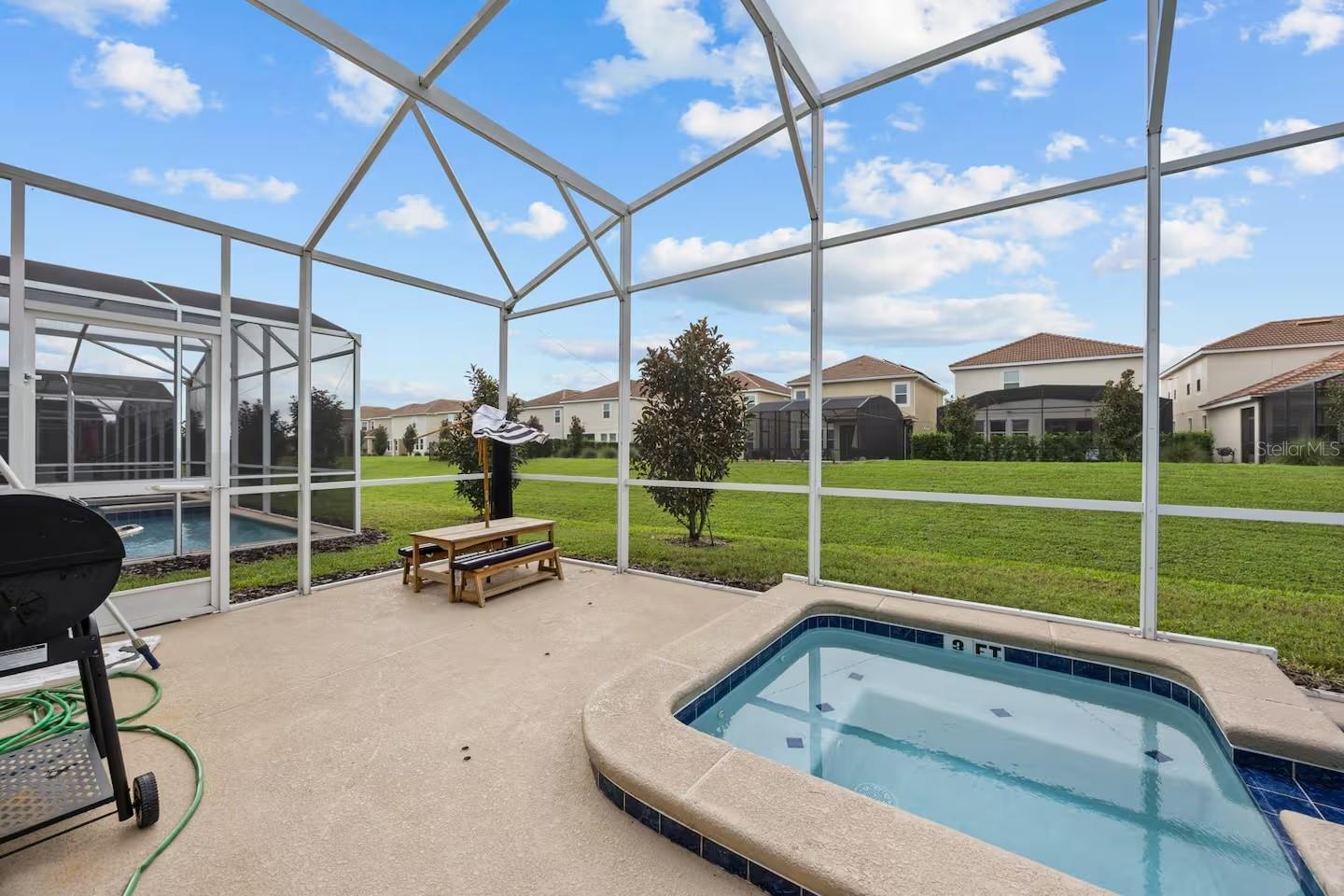 Image 6 of 47 For 622 Whistling Straits Boulevard