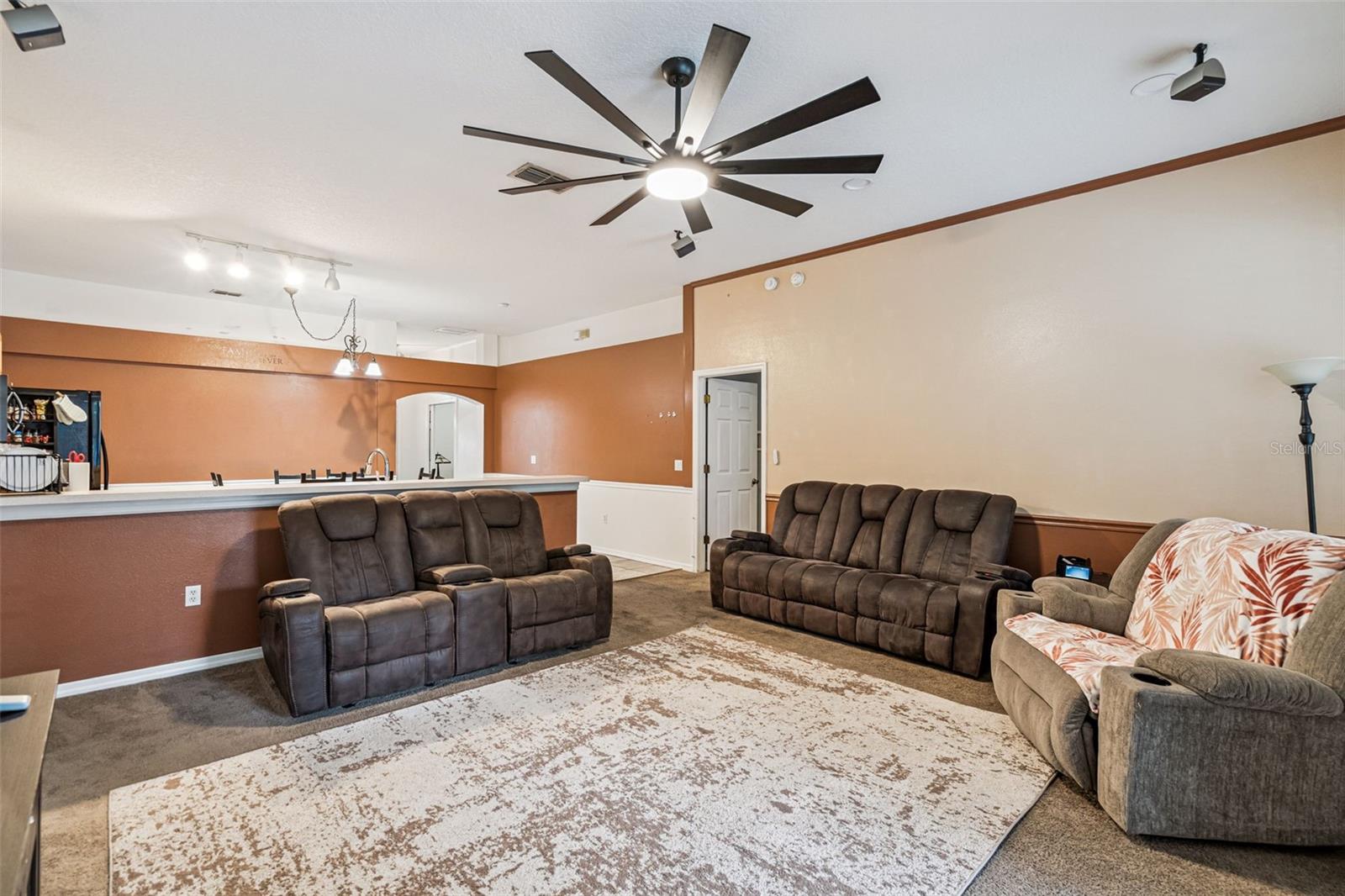 Image 22 of 31 For 1430 Cedar Pine Drive