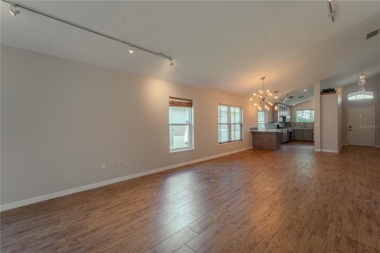 Image 11 of 31 For 5333 Watervista Drive