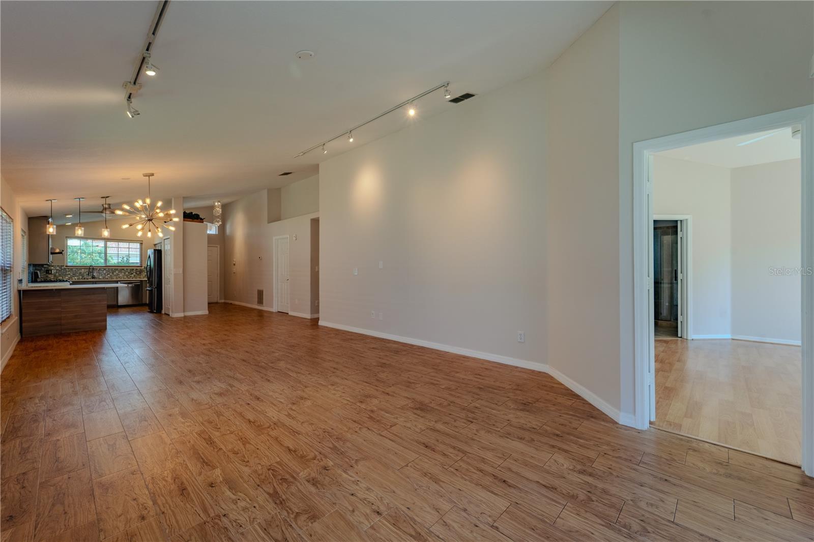 Image 12 of 31 For 5333 Watervista Drive