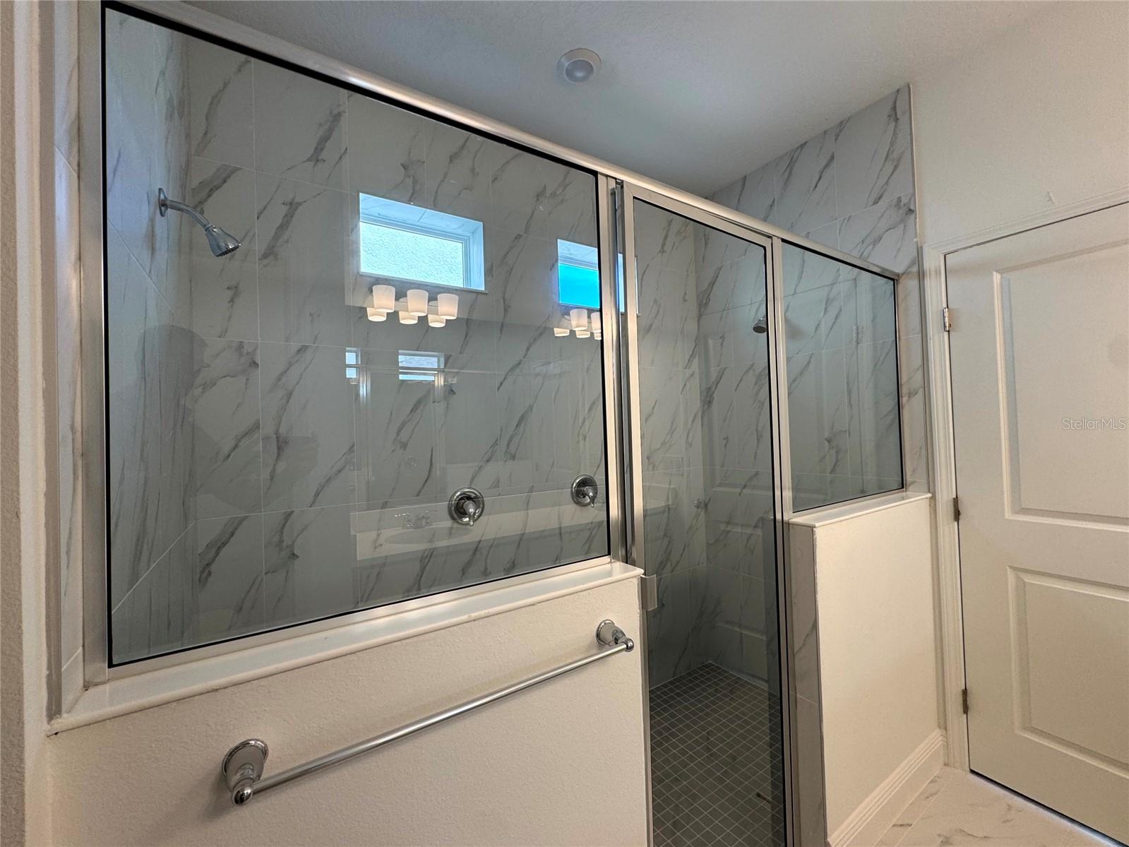 Listing photo id 12 for 2253 Juniper Berry Drive