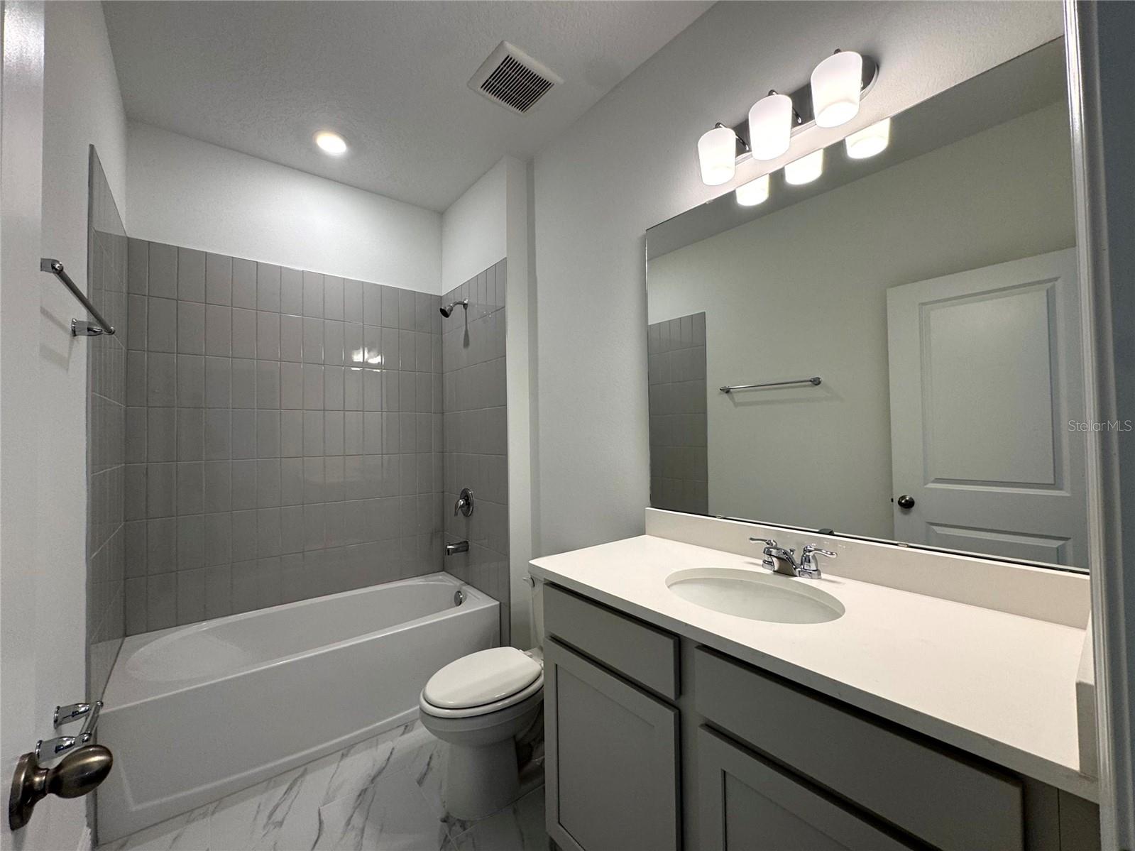 Listing photo id 18 for 2253 Juniper Berry Drive