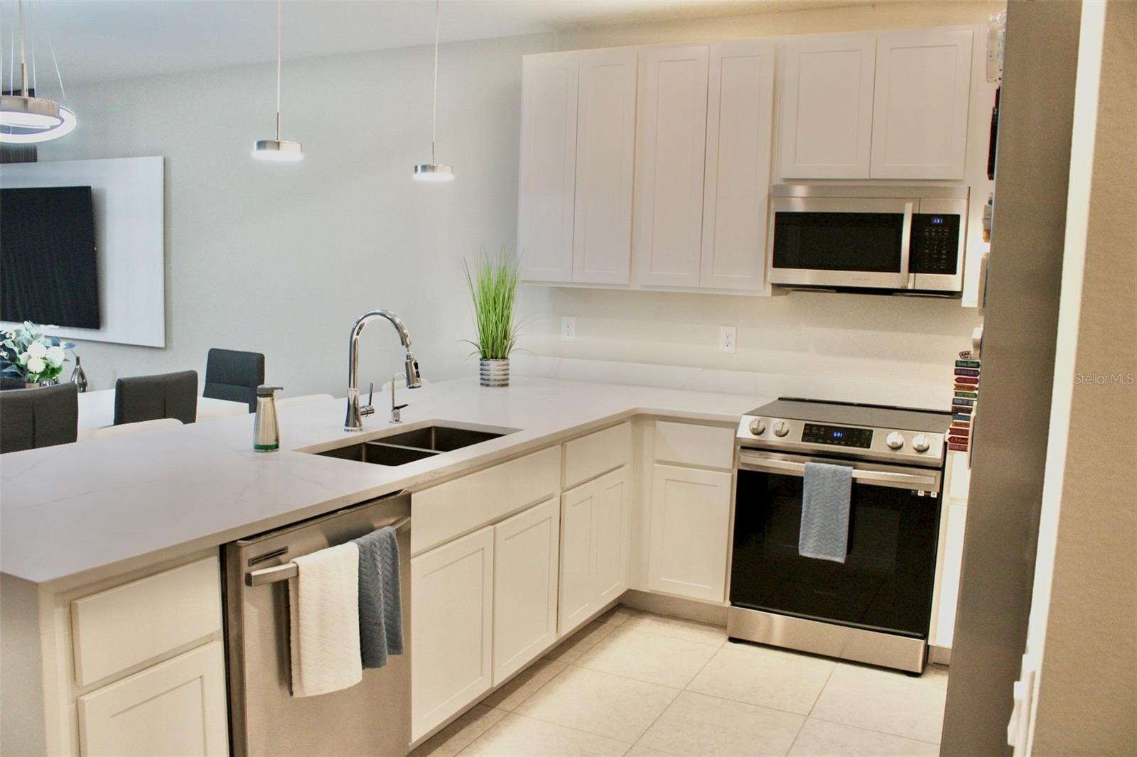 Image 8 of 40 For 4900 Coral Castle Drive