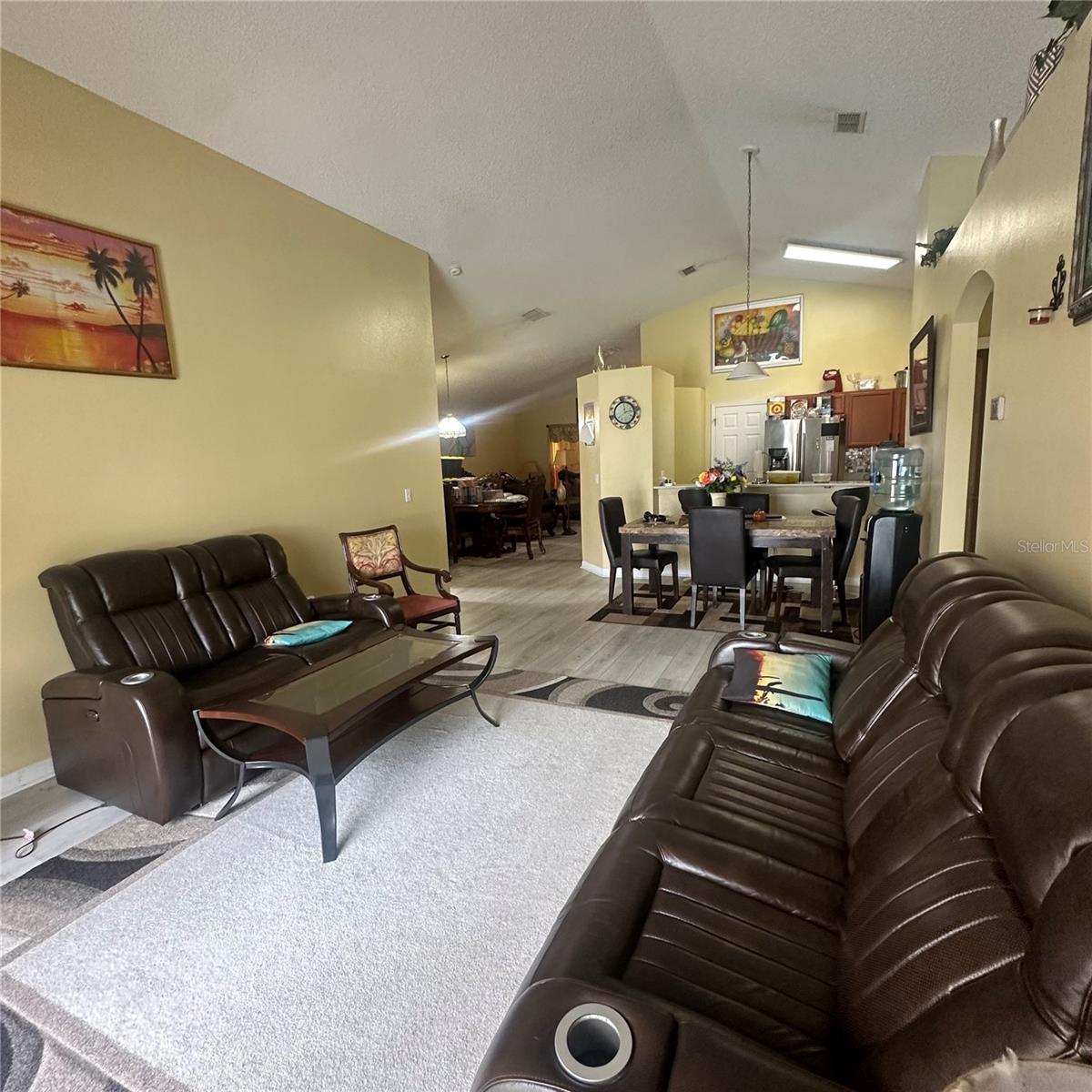 Image 10 of 25 For 439 Majesty Drive