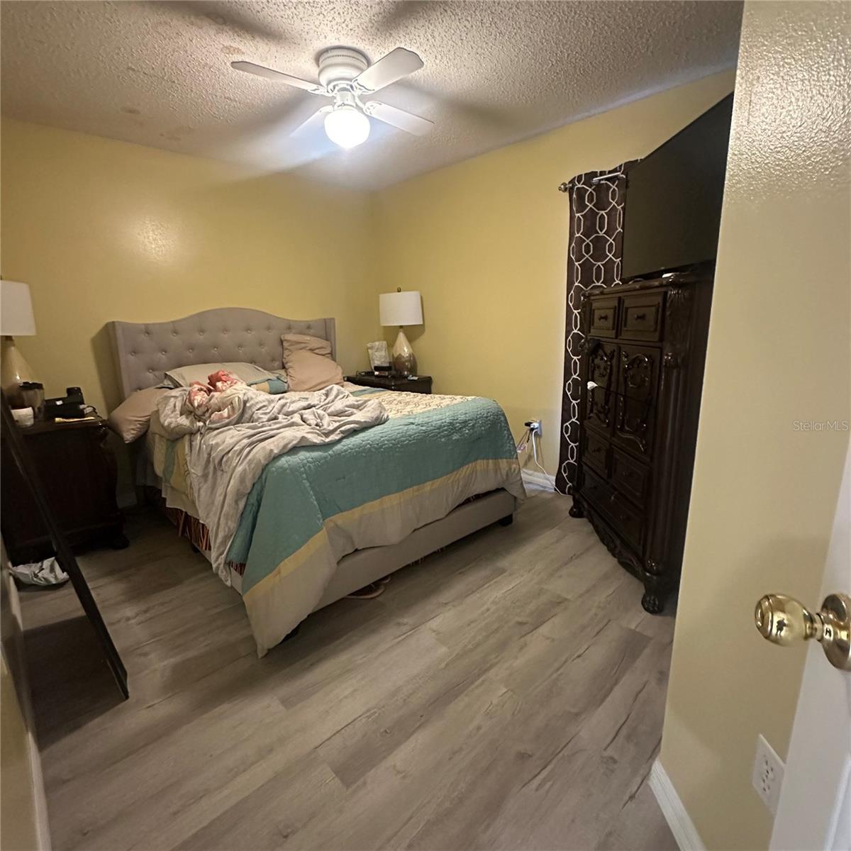 Image 13 of 25 For 439 Majesty Drive