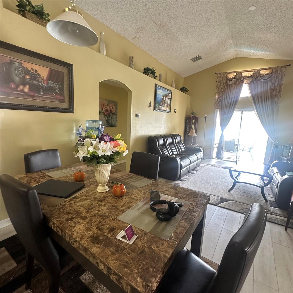 Image 9 of 25 For 439 Majesty Drive