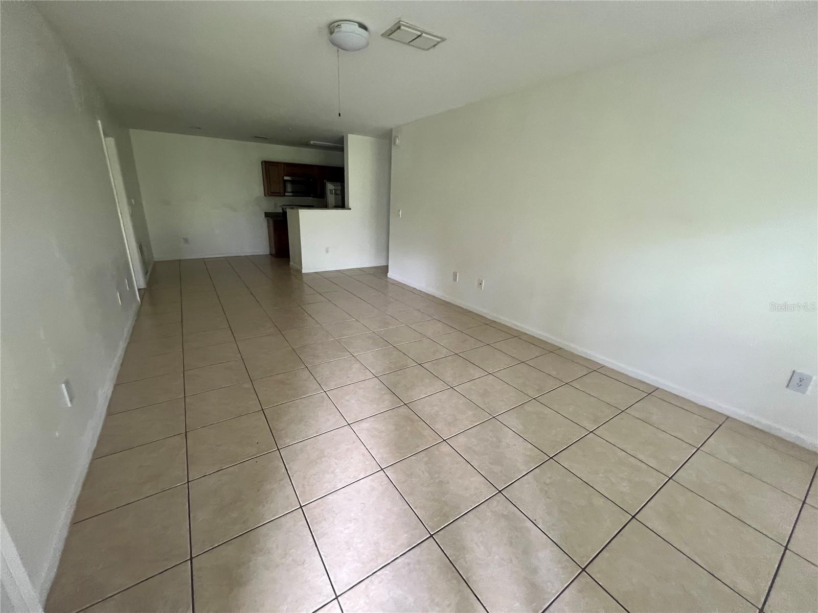 Image 4 of 19 For 4340 Kirkman Road 903