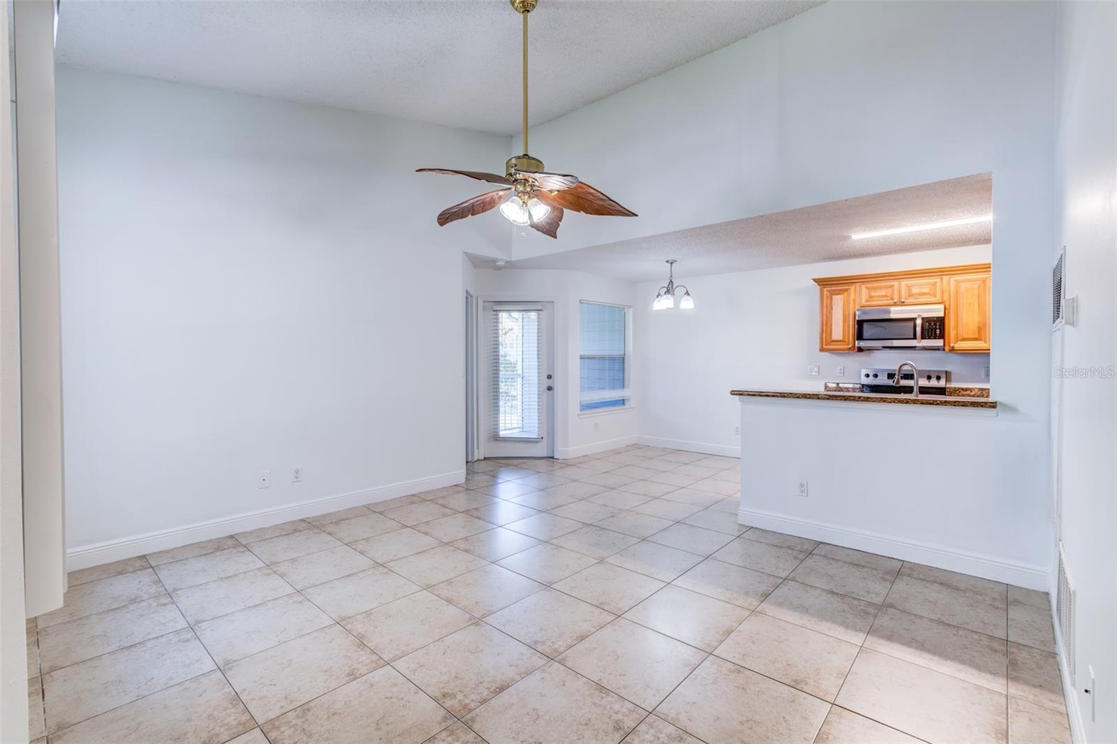 Image 11 of 23 For 2597 Grassy Point Drive 207