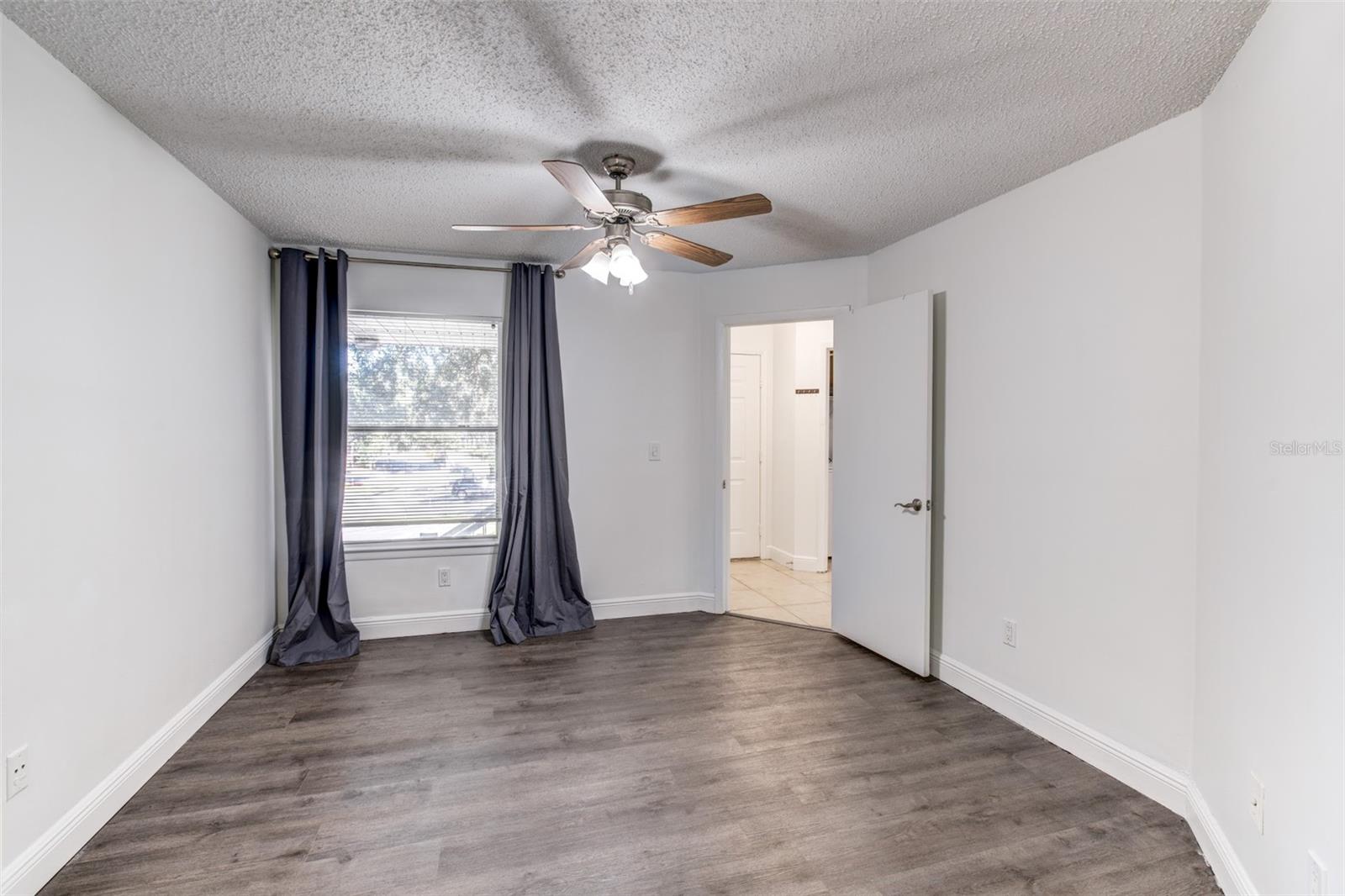 Image 12 of 23 For 2597 Grassy Point Drive 207