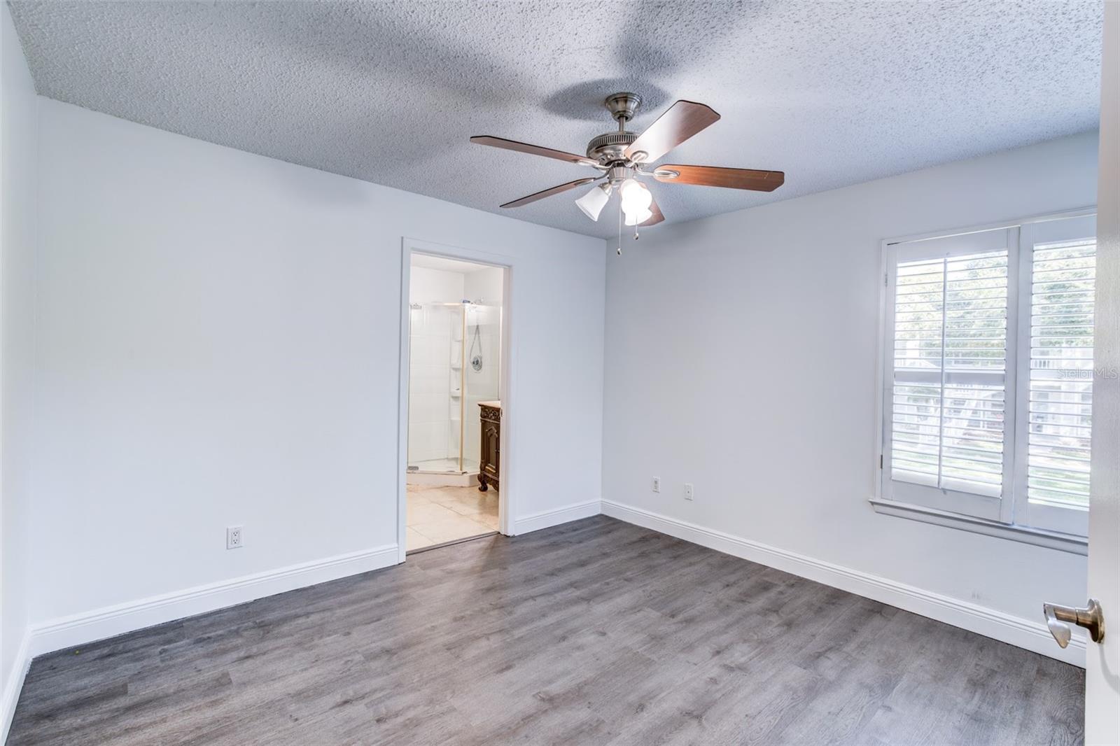 Image 5 of 23 For 2597 Grassy Point Drive 207