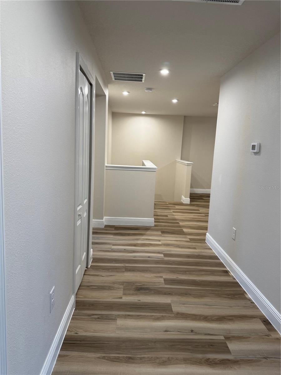 Image 10 of 41 For 640 Spanish Pine Road