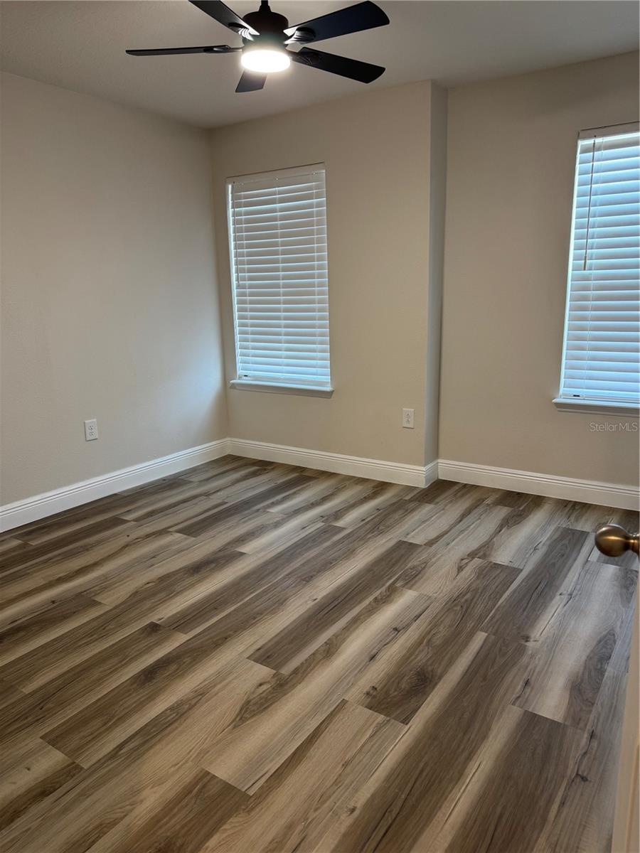 Image 11 of 41 For 640 Spanish Pine Road