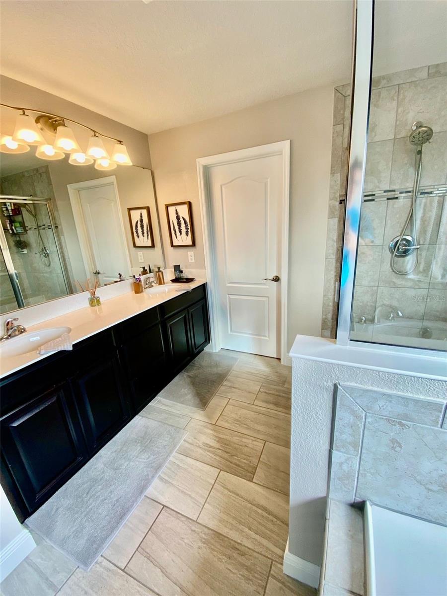 Image 22 of 29 For 124 Whirlaway Drive