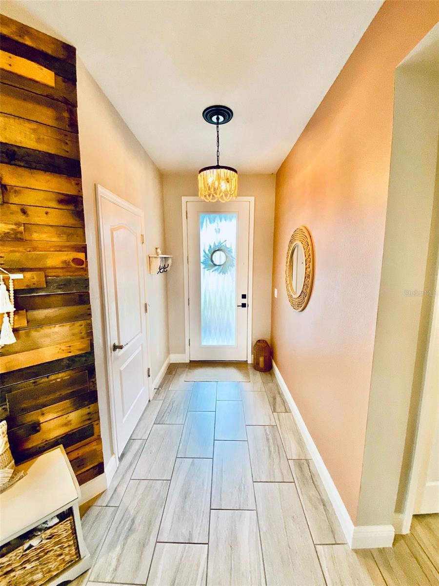 Image 4 of 29 For 124 Whirlaway Drive