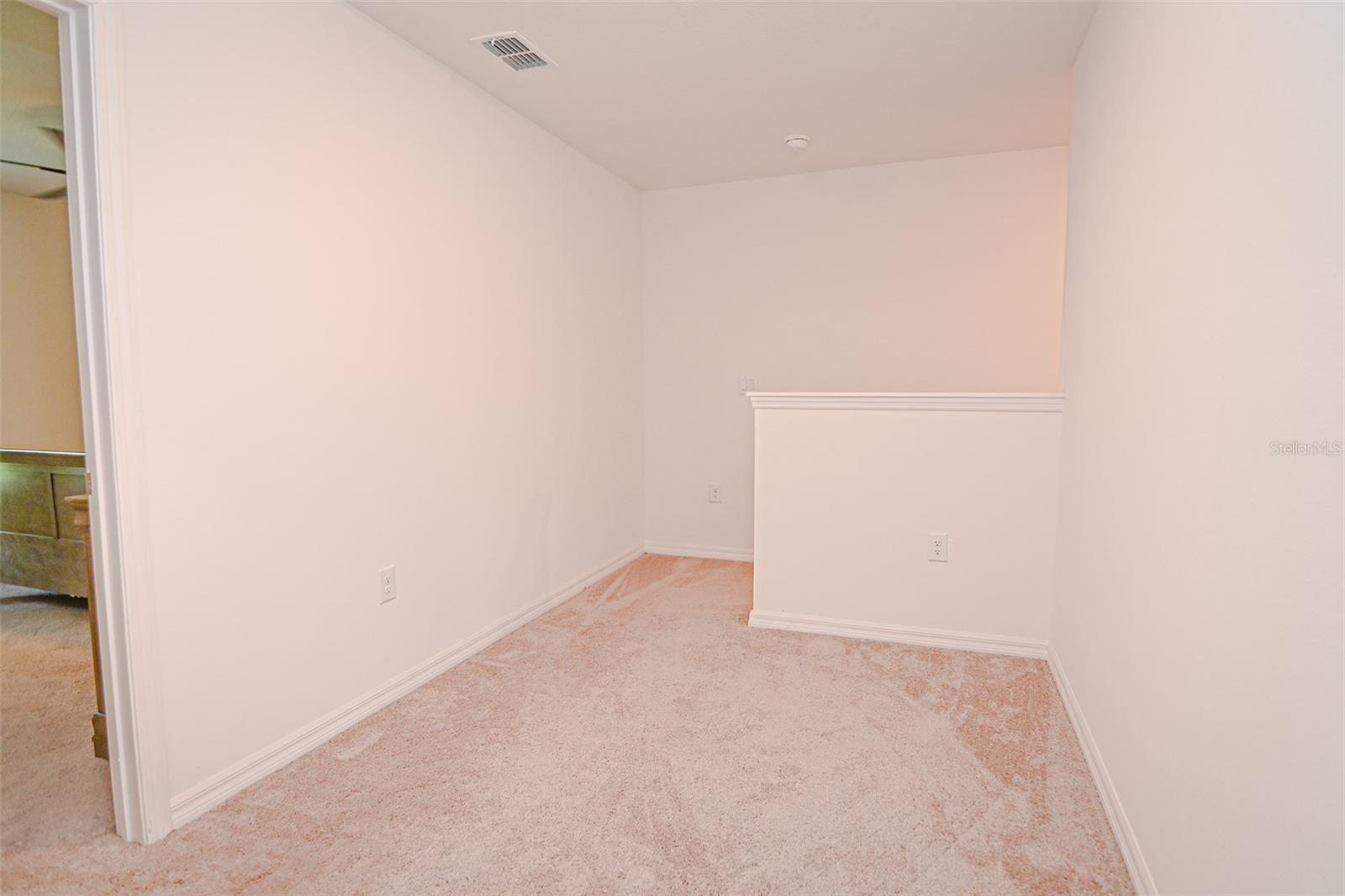 Image 21 of 22 For 695 Bay Leaf Drive