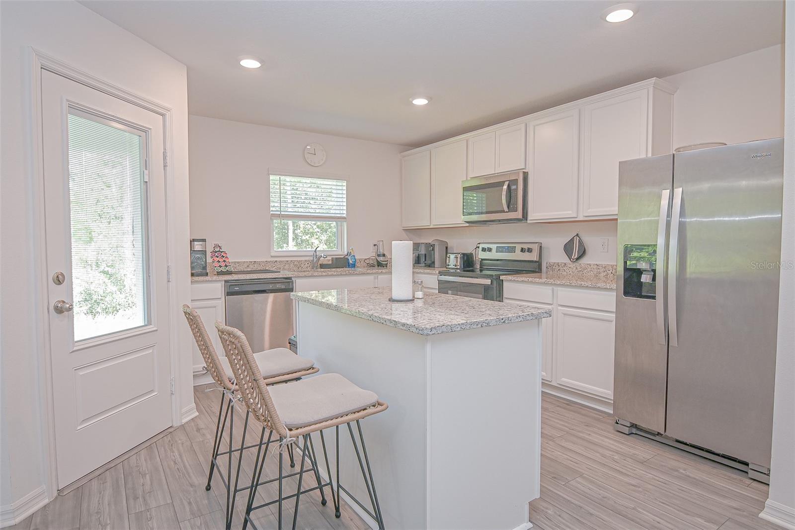 Image 4 of 22 For 695 Bay Leaf Drive