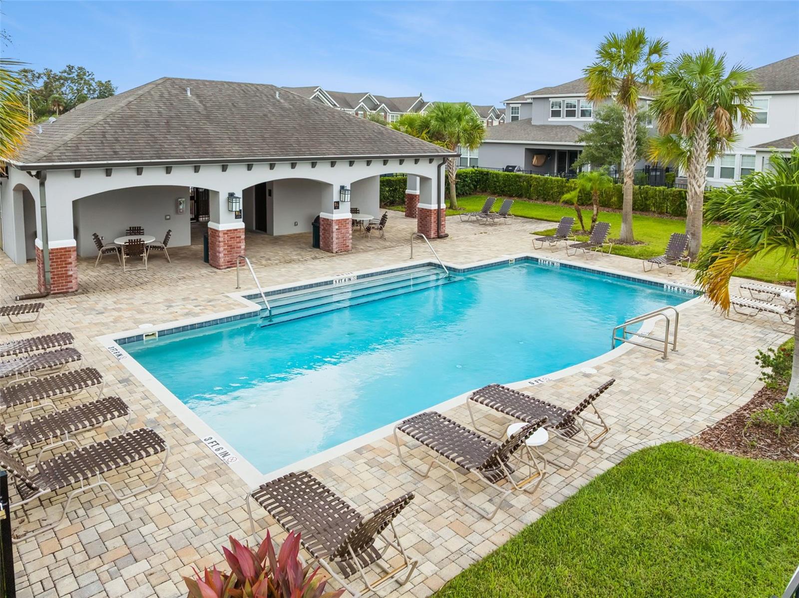 Image 41 of 61 For 647 Plant Street