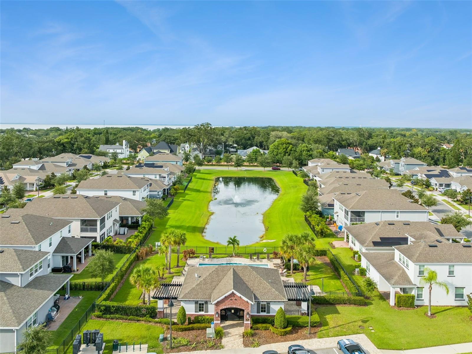 Image 44 of 61 For 647 Plant Street