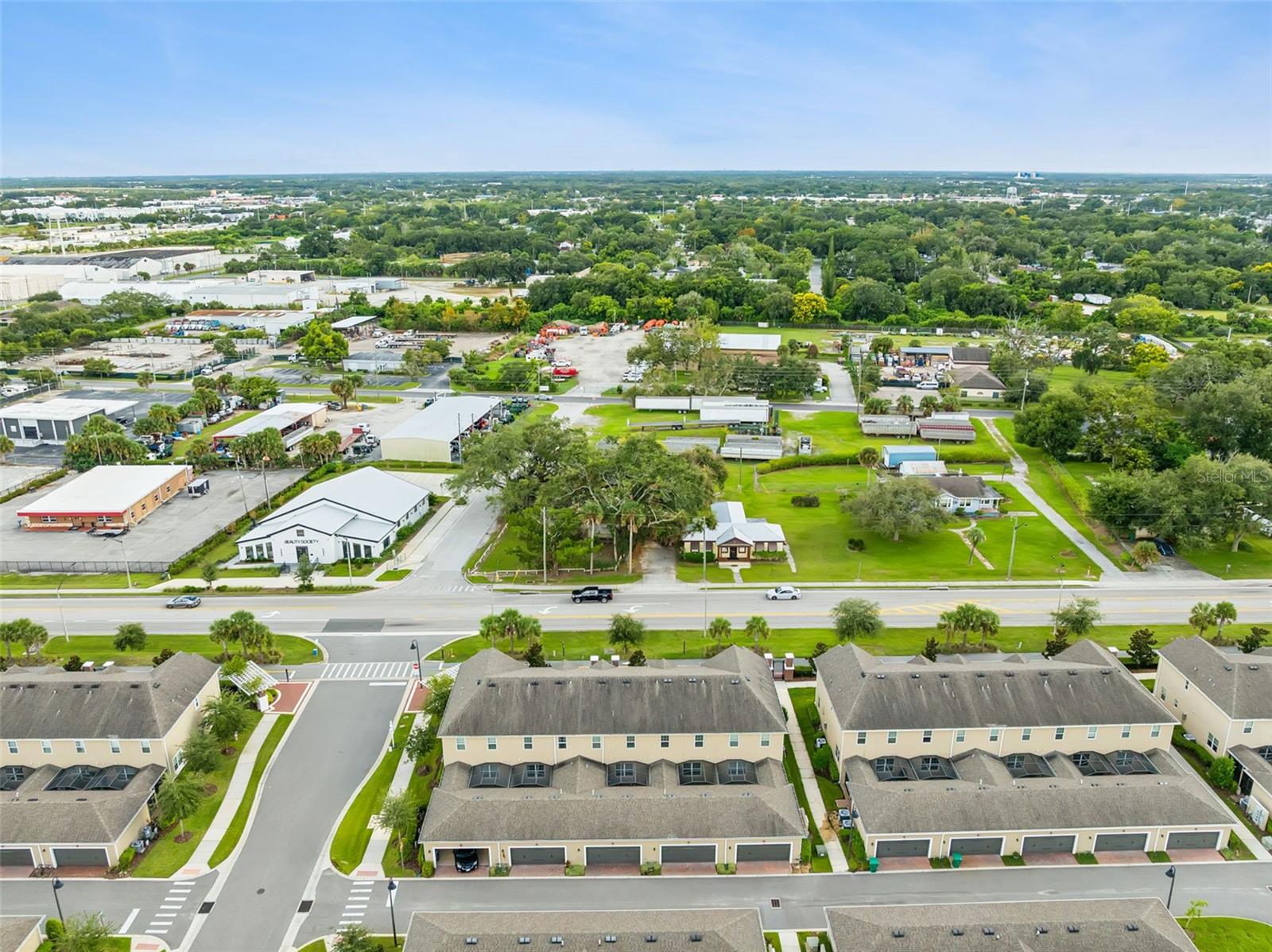 Image 47 of 61 For 647 Plant Street